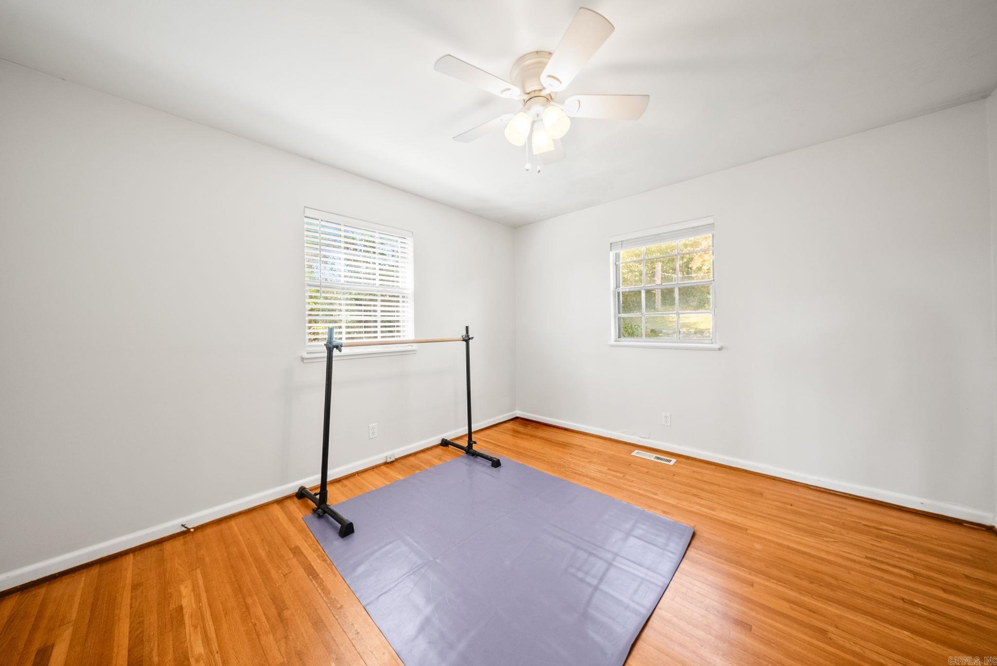 105 White Oak Ln  Little Rock, AR