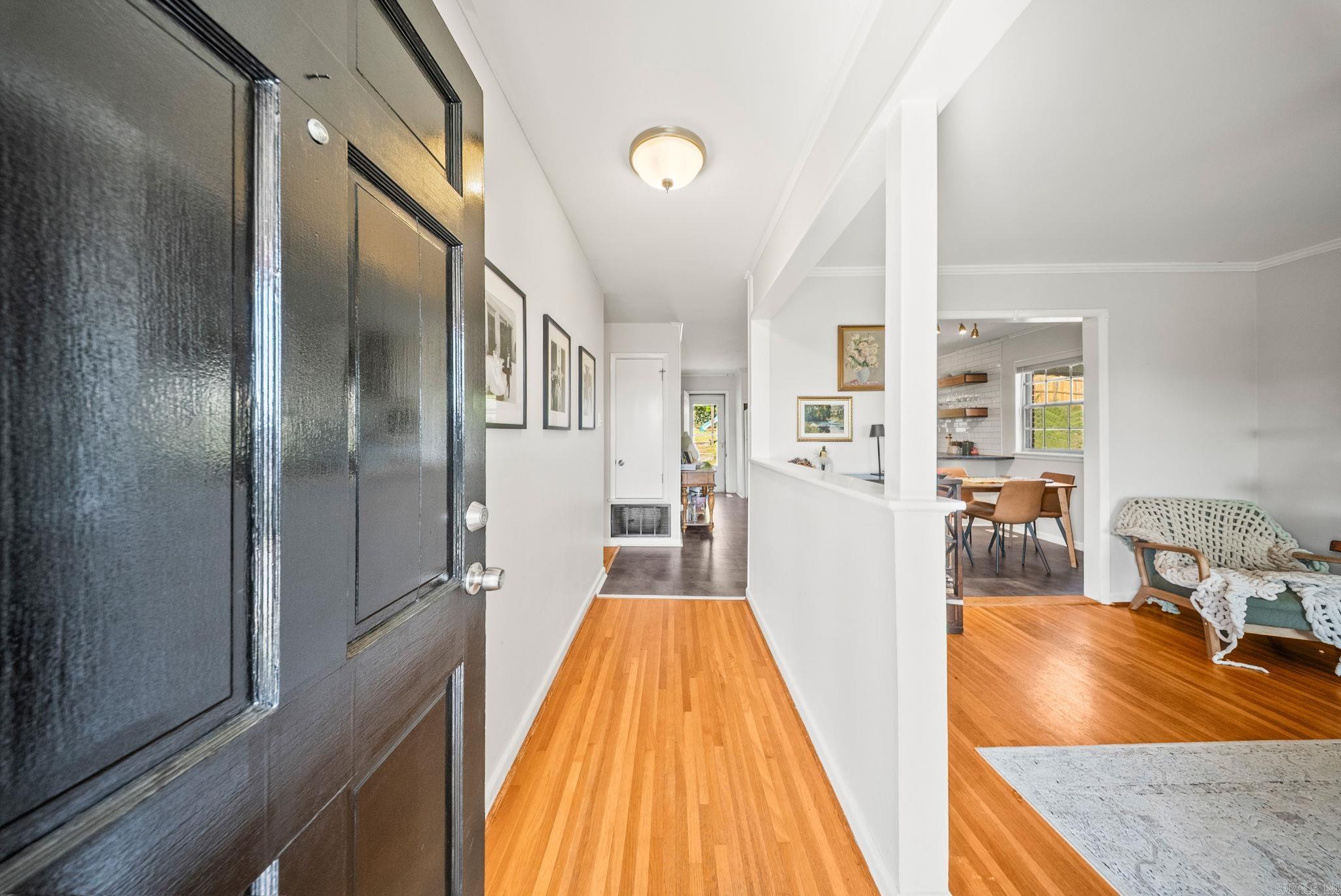 105 White Oak Ln  Little Rock, AR