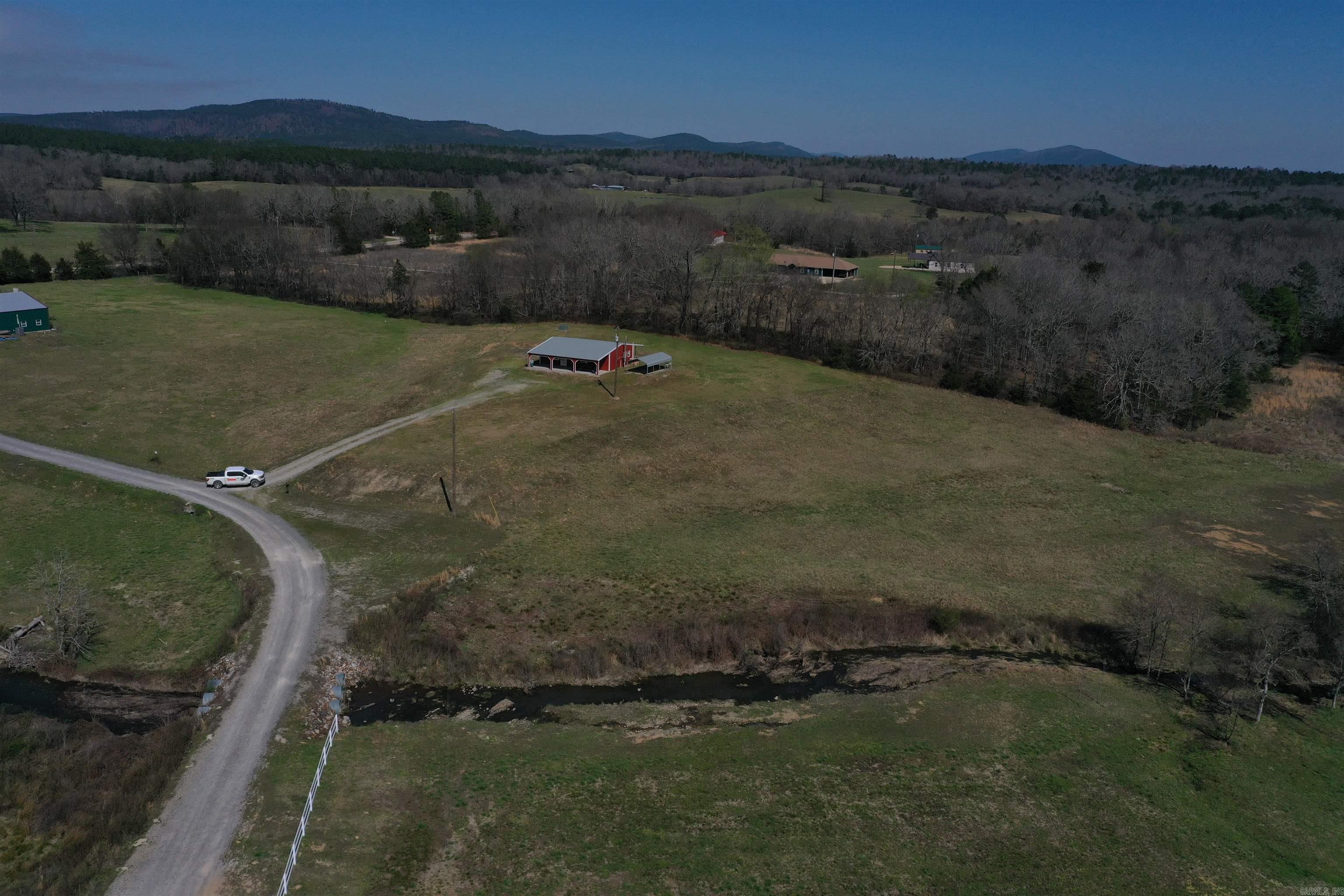 44 Duncan Ln  Story, AR