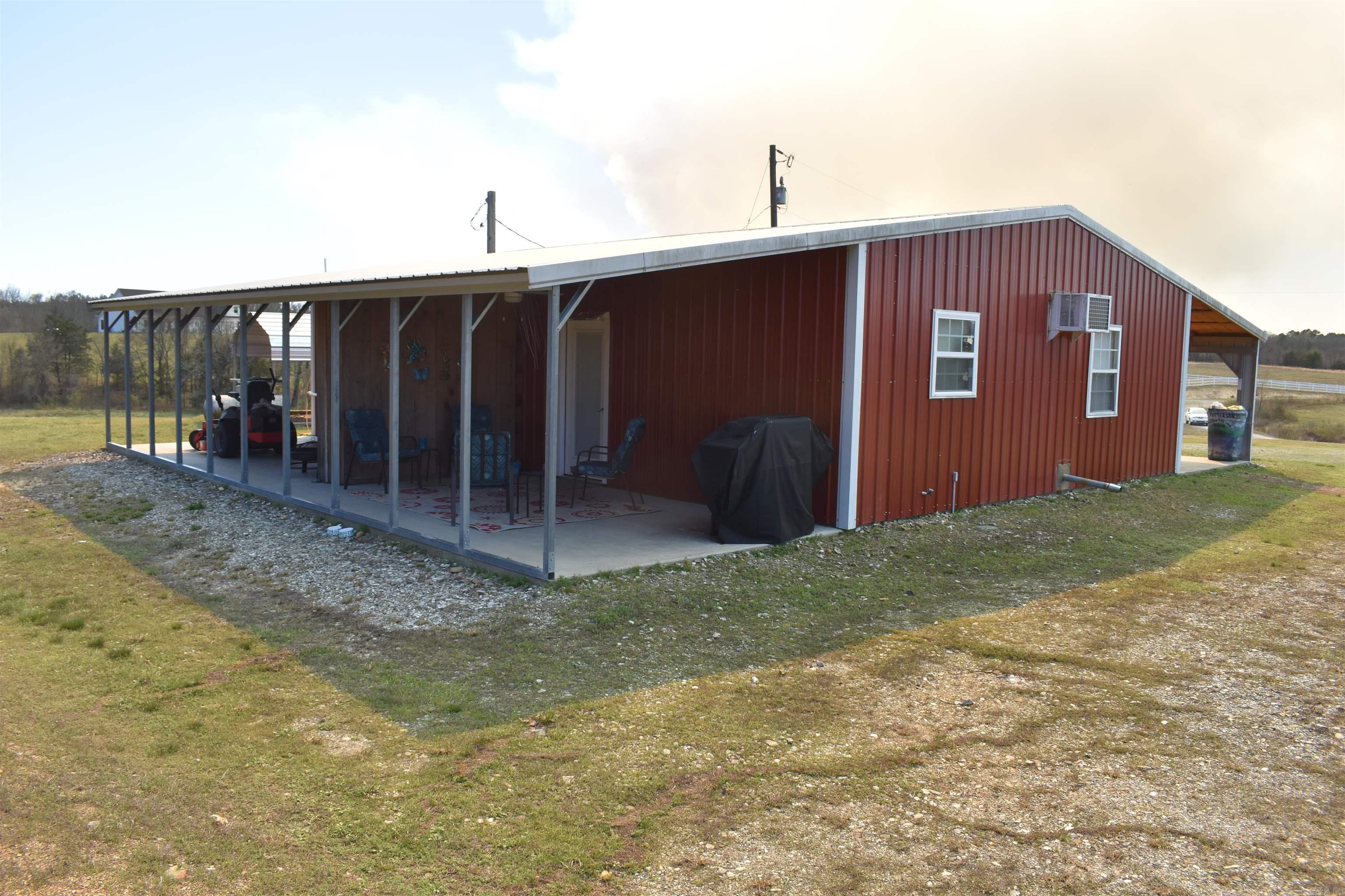 44 Duncan Ln  Story, AR