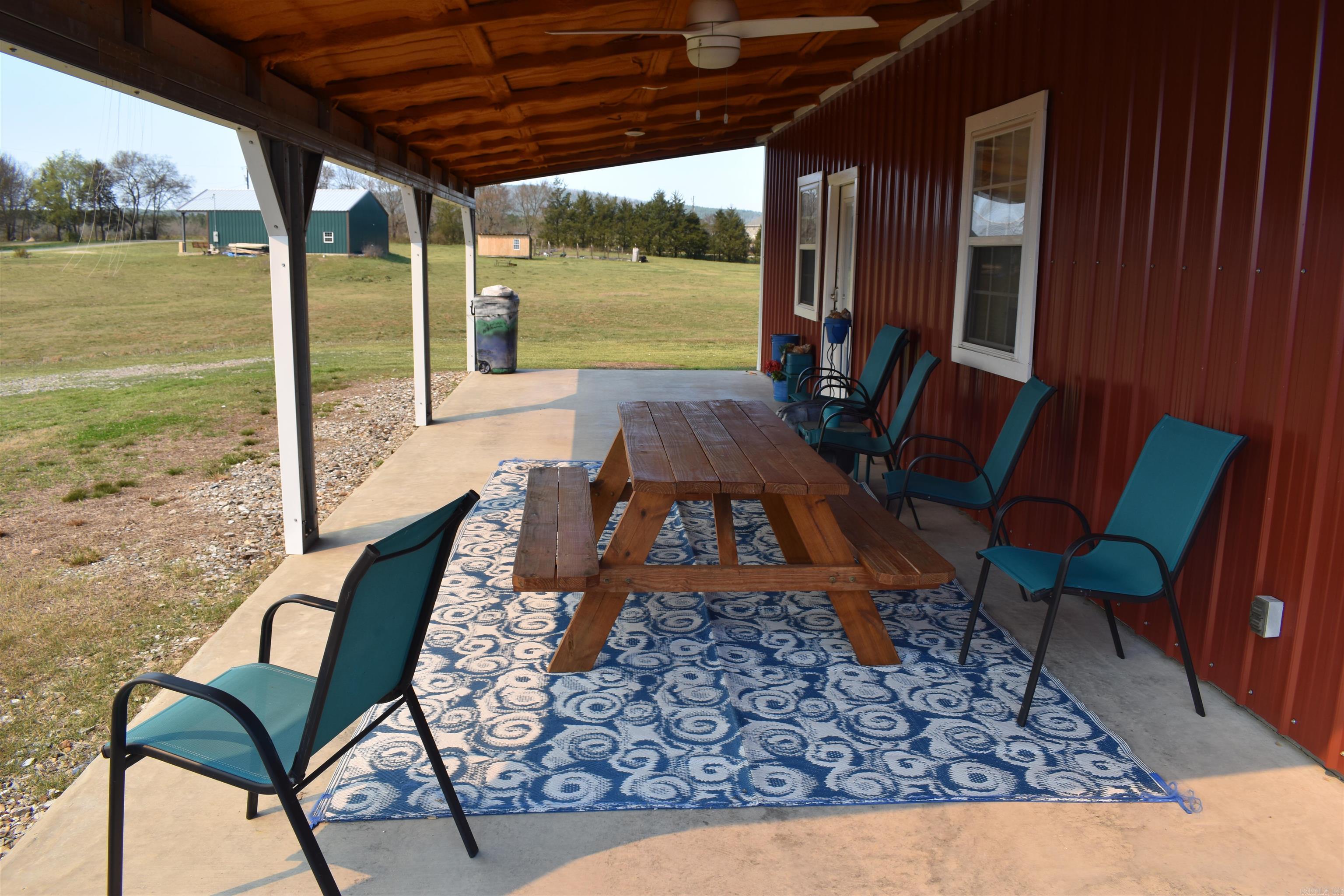 44 Duncan Ln  Story, AR