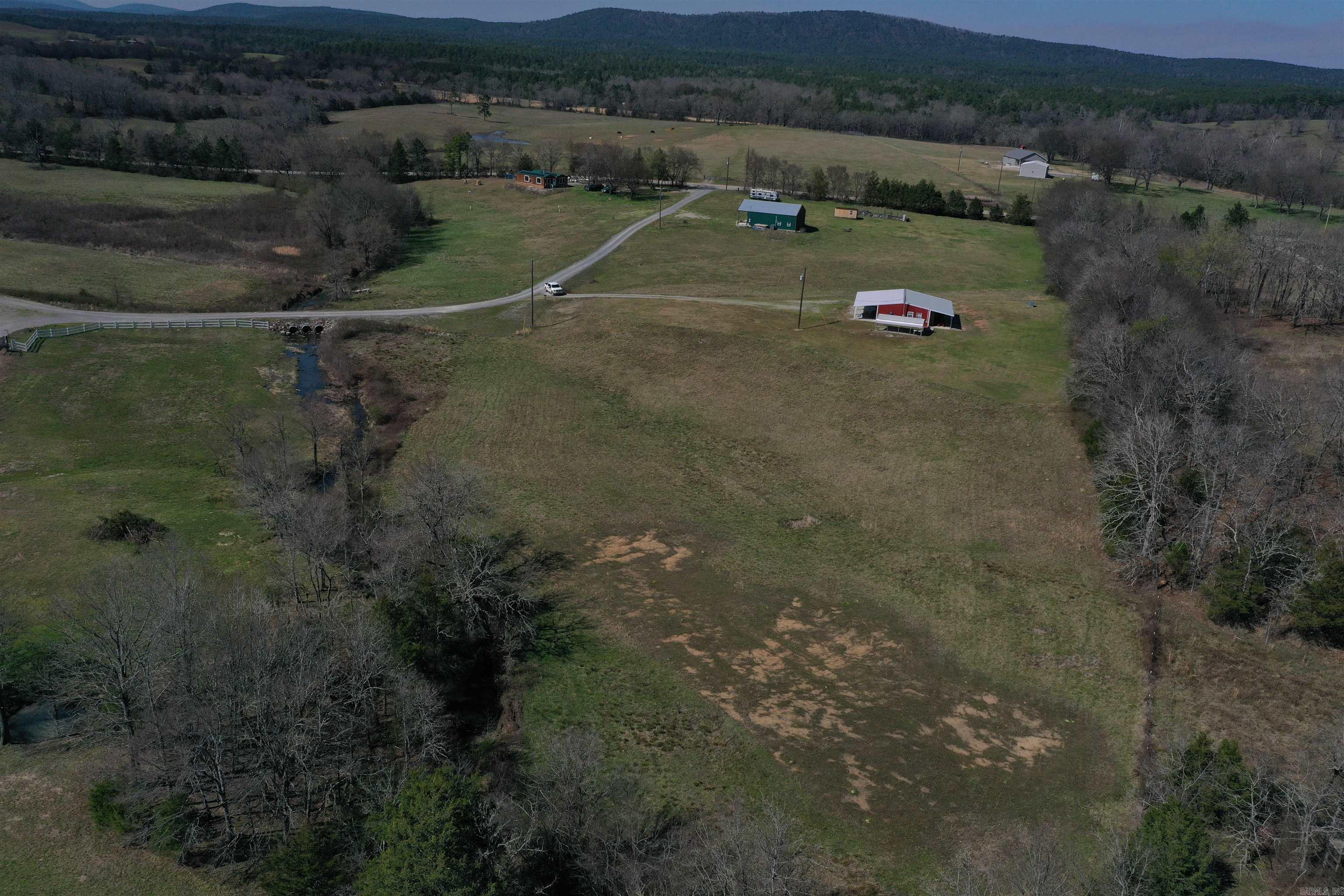 44 Duncan Ln  Story, AR