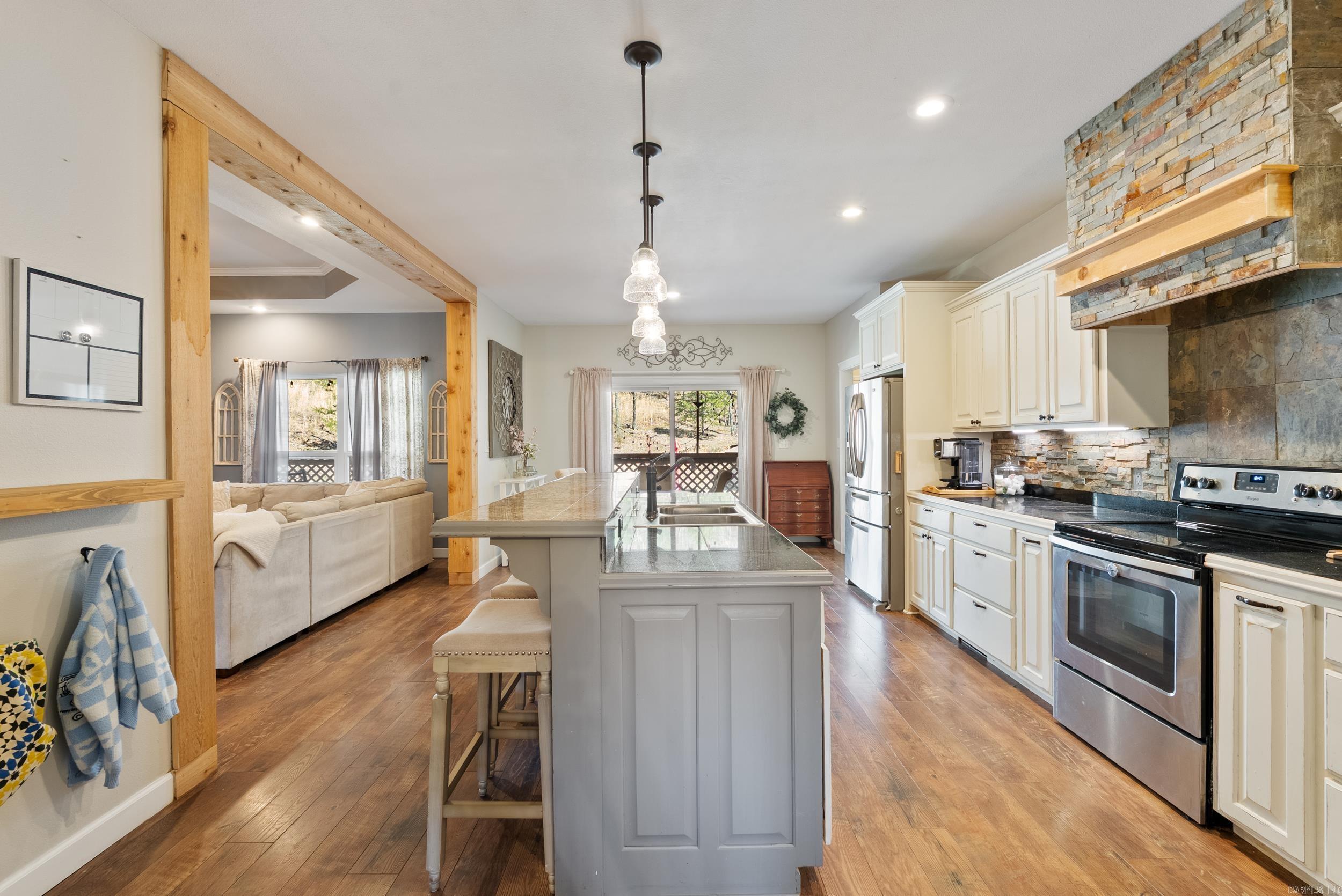 92 Hickory Ridge Road  Vilonia, AR