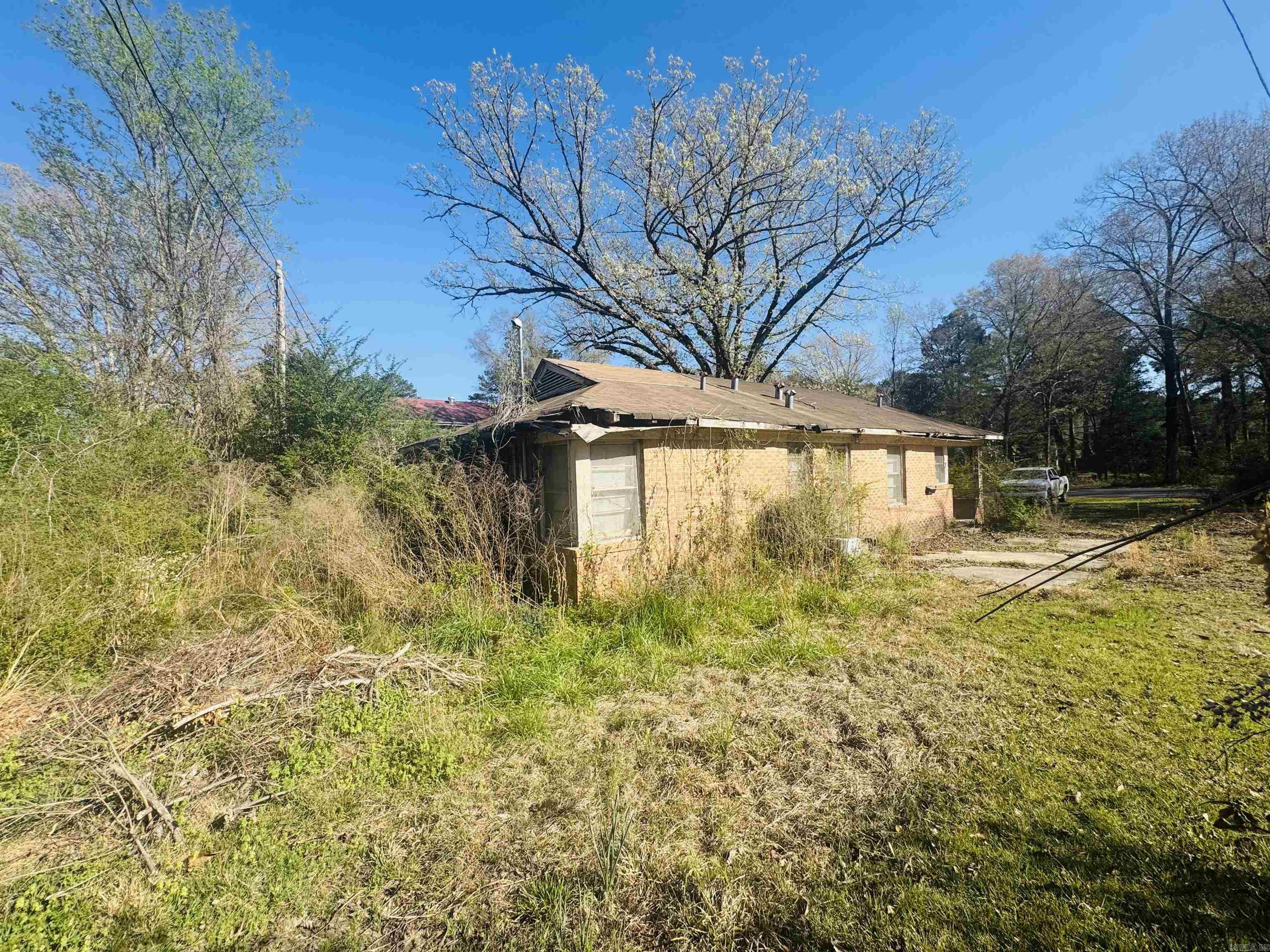 1516 Maul Road  Camden, AR