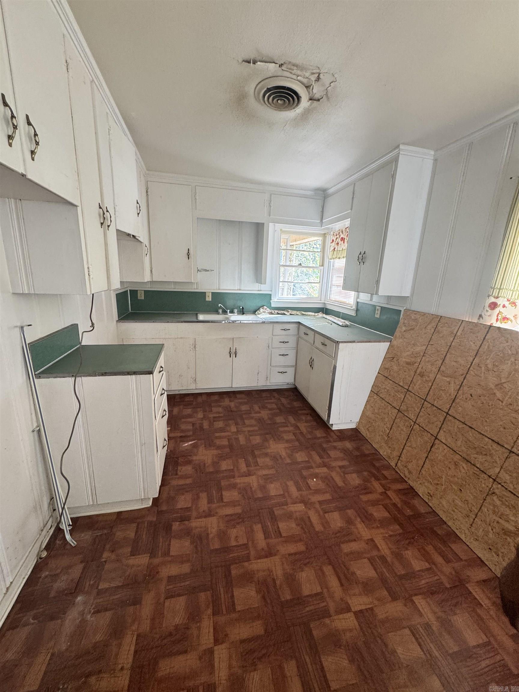 1516 Maul Road  Camden, AR