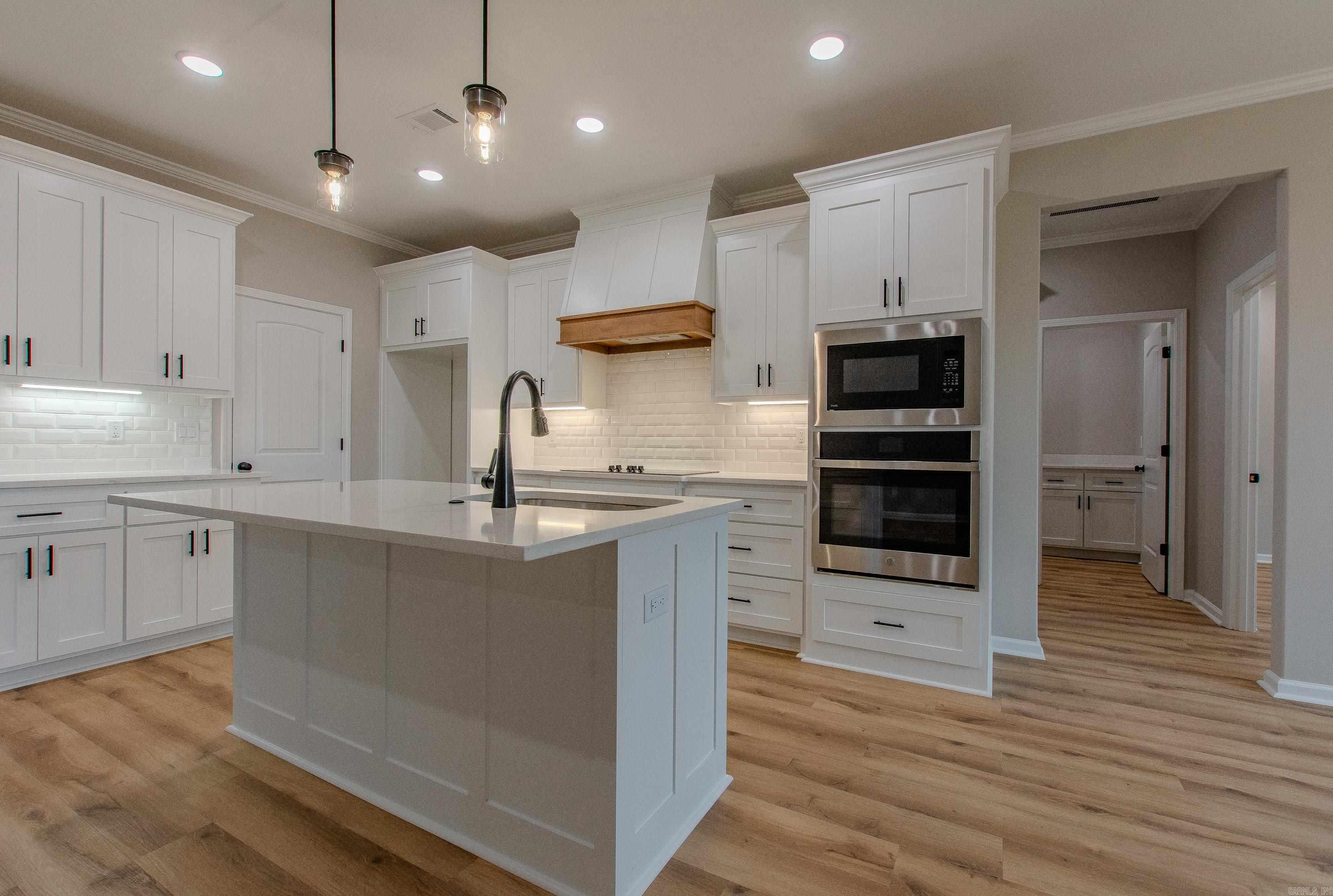 101 Barton  Beebe, AR