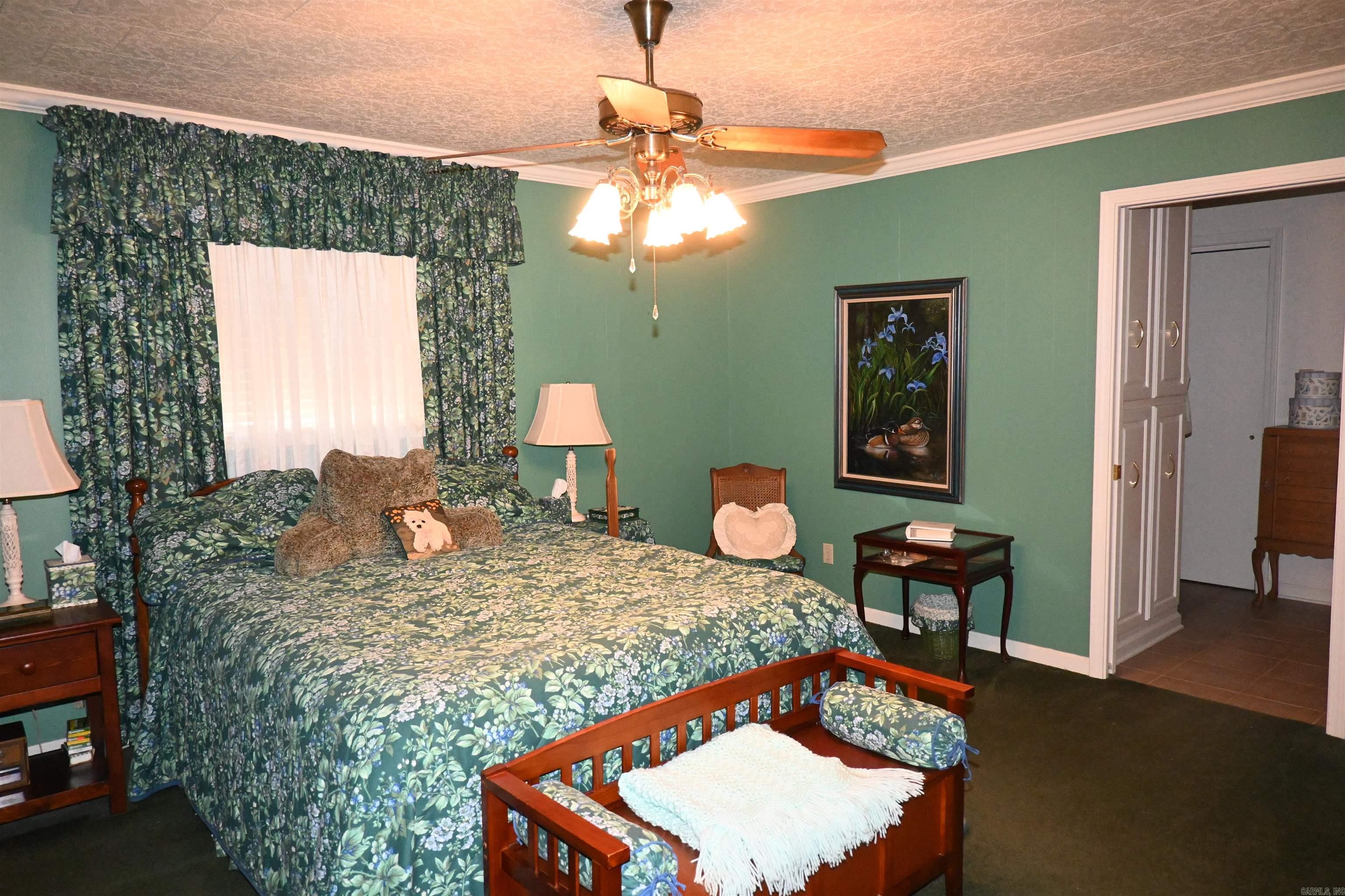 721 W George Pike Ln  DeWitt, AR