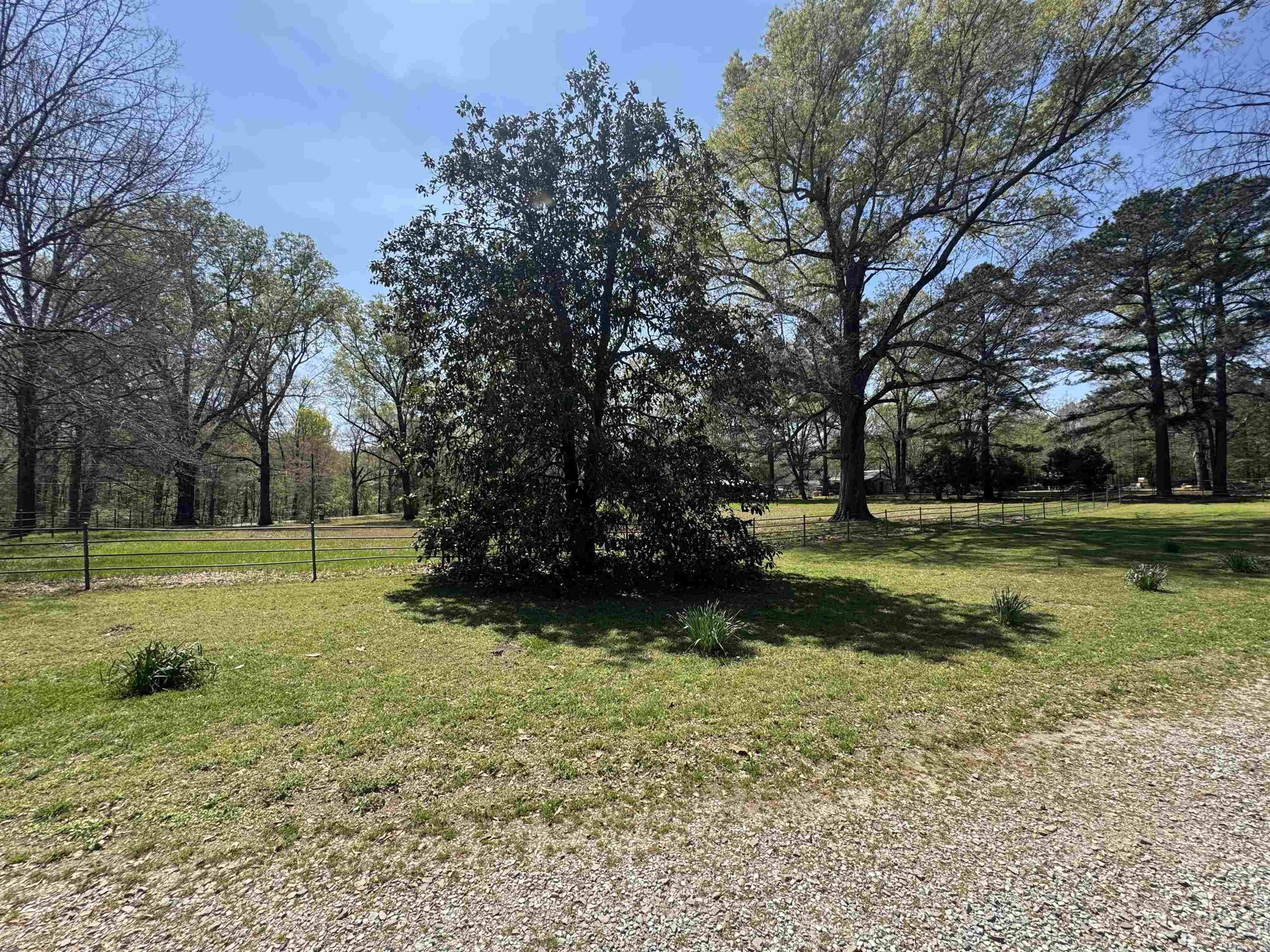 721 W George Pike Ln  DeWitt, AR