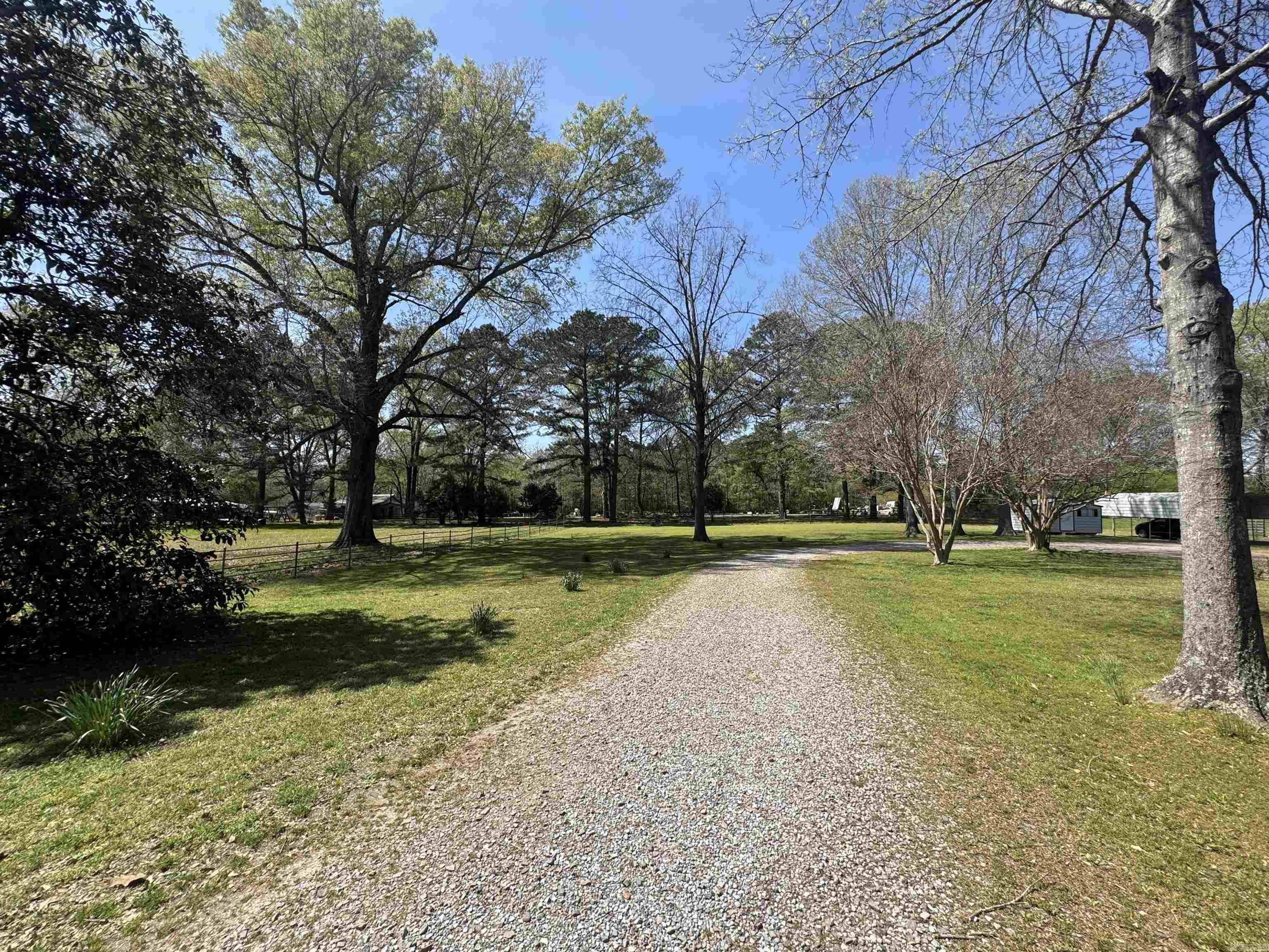 721 W George Pike Ln  DeWitt, AR