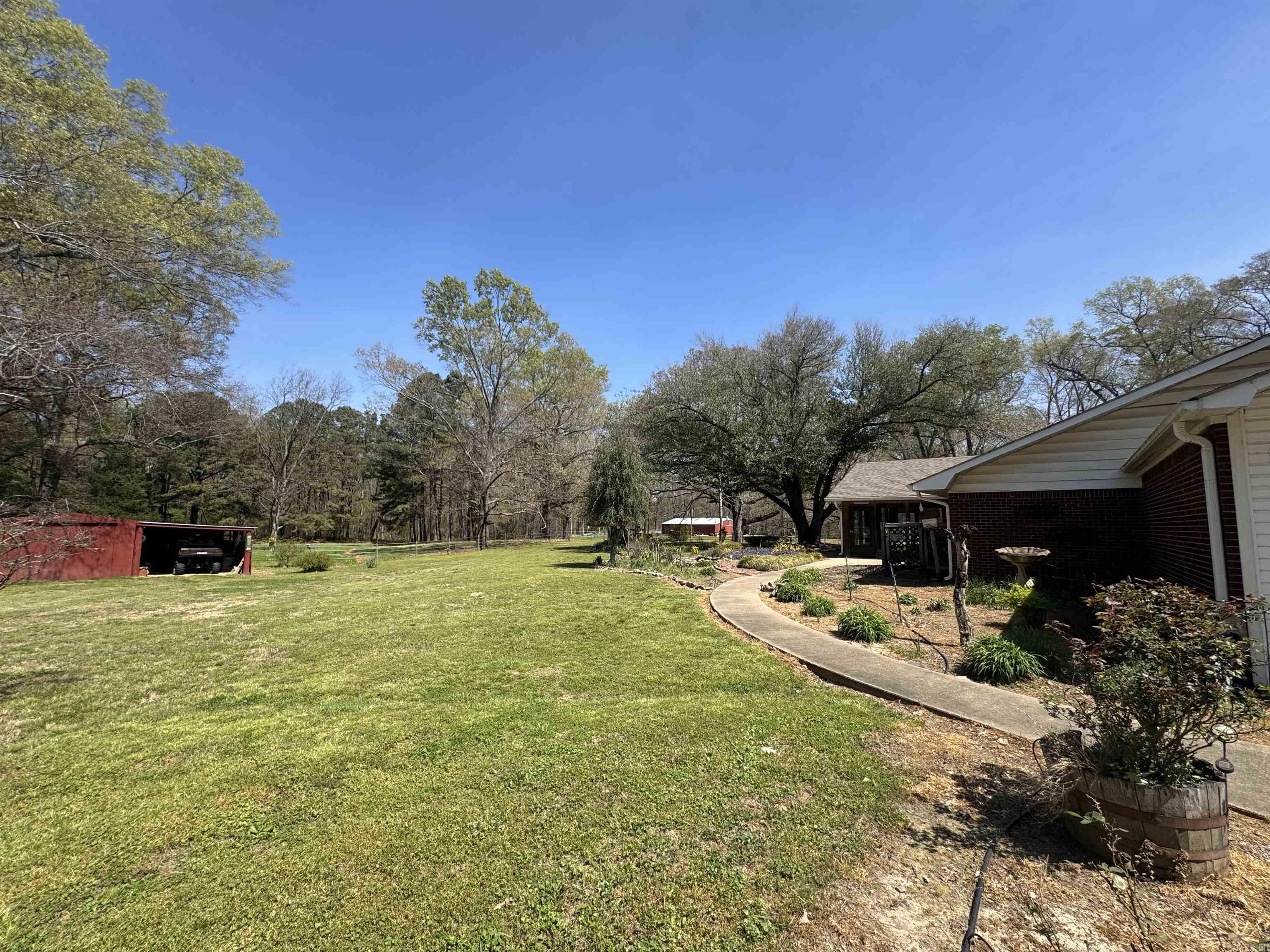 721 W George Pike Ln  DeWitt, AR