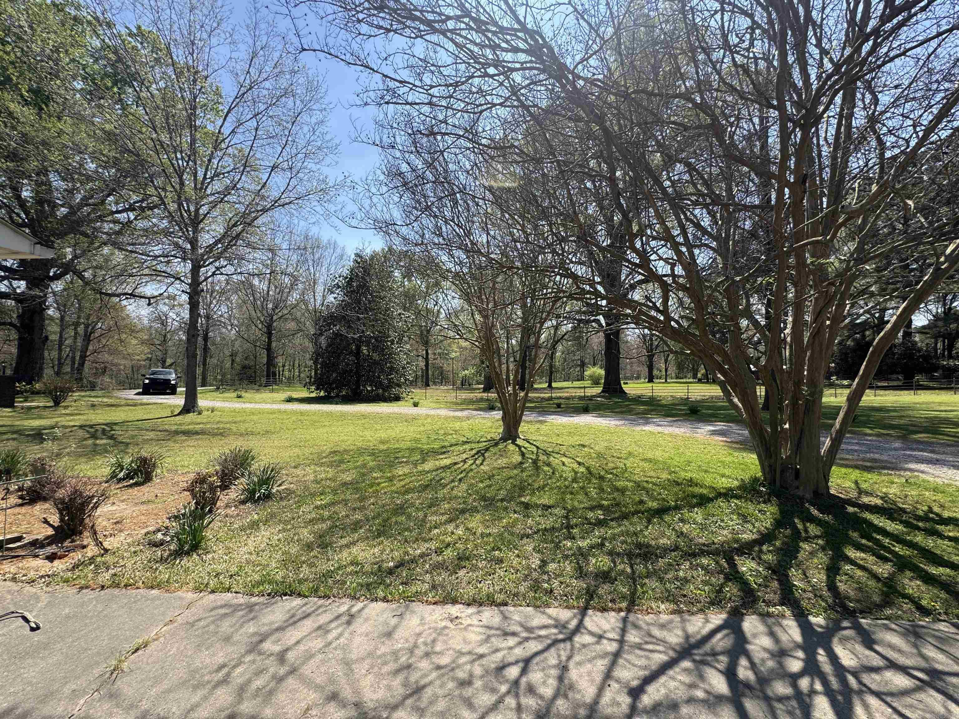 721 W George Pike Ln  DeWitt, AR