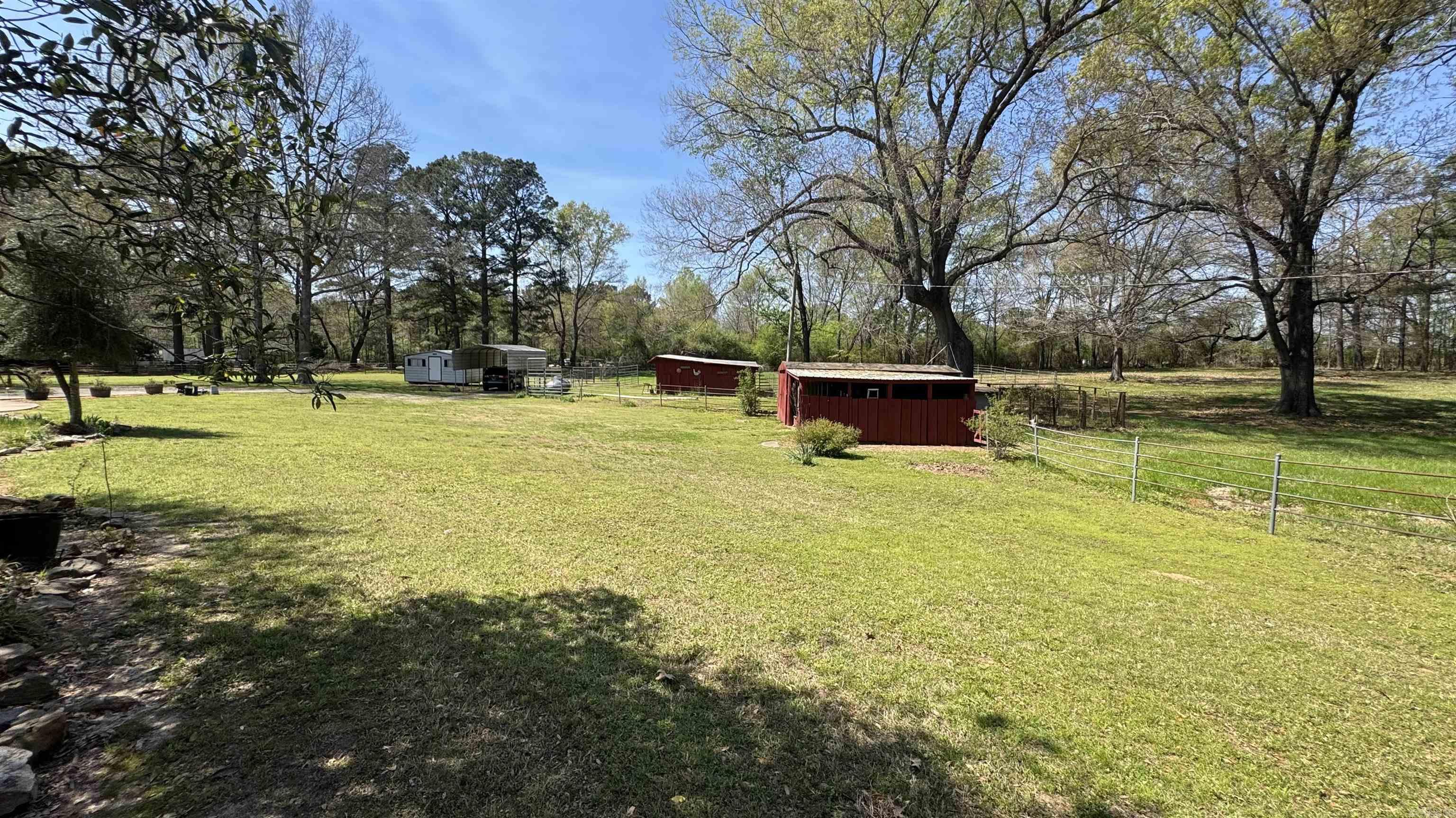 721 W George Pike Ln  DeWitt, AR