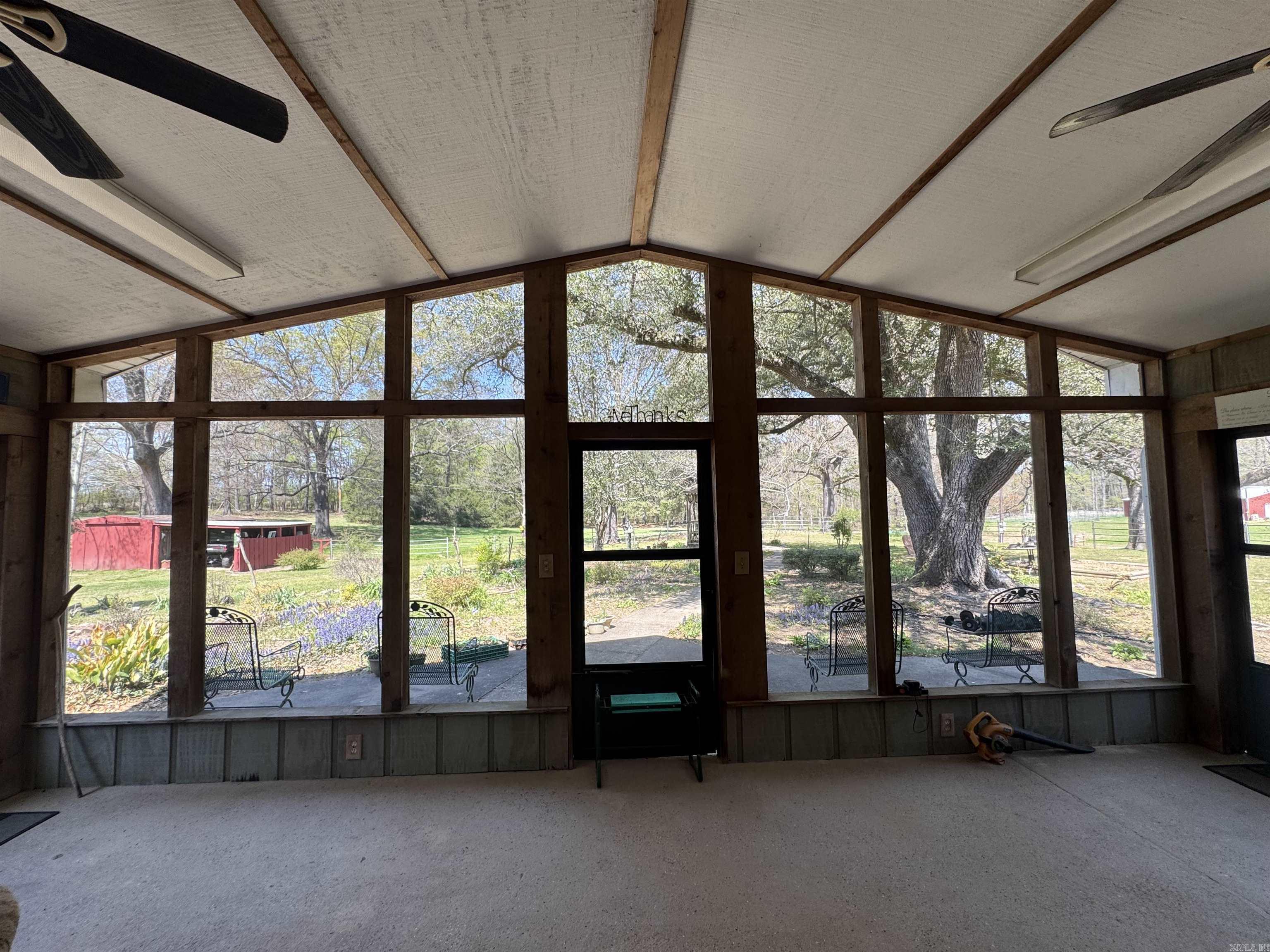 721 W George Pike Ln  DeWitt, AR