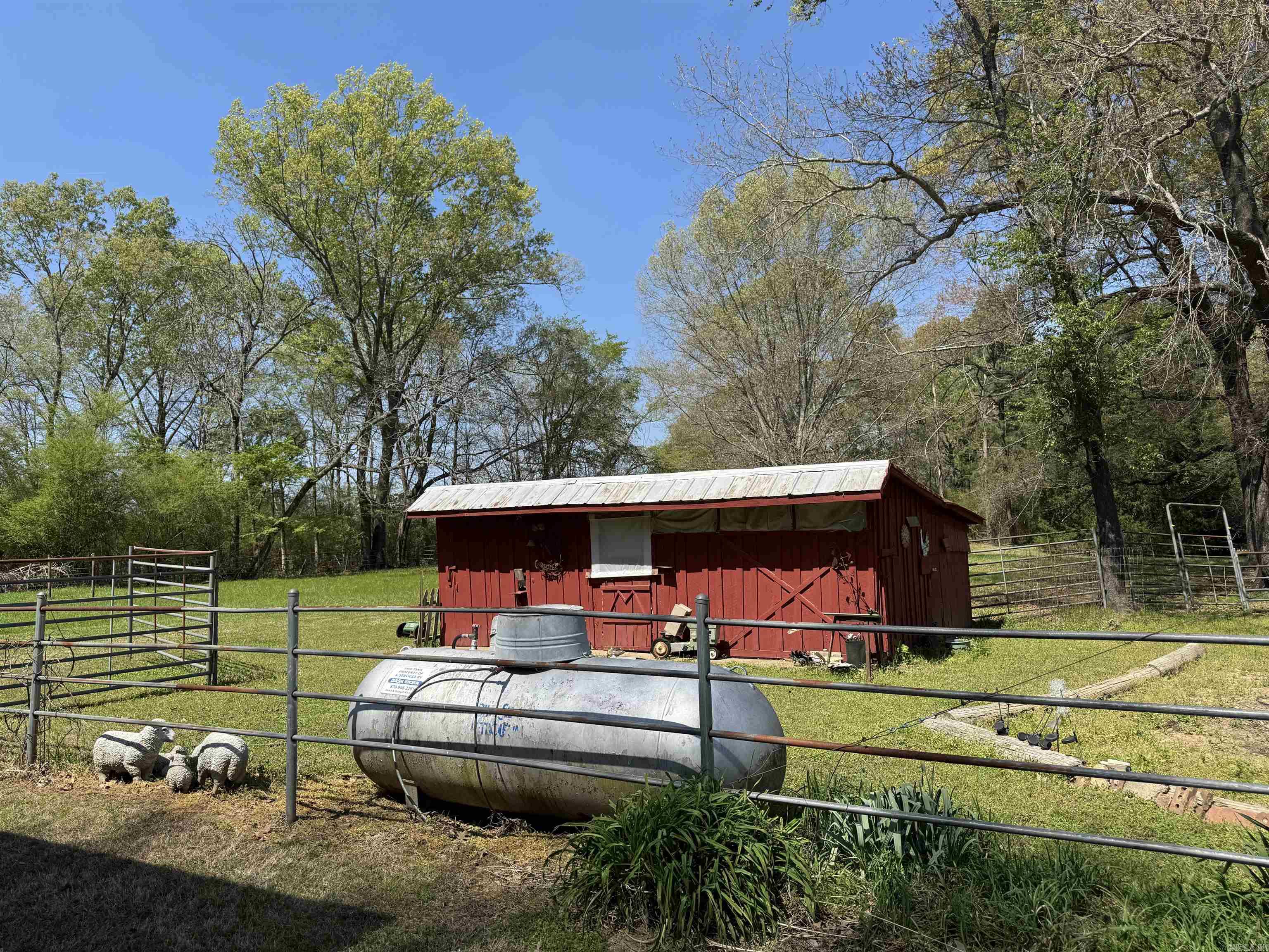 721 W George Pike Ln  DeWitt, AR