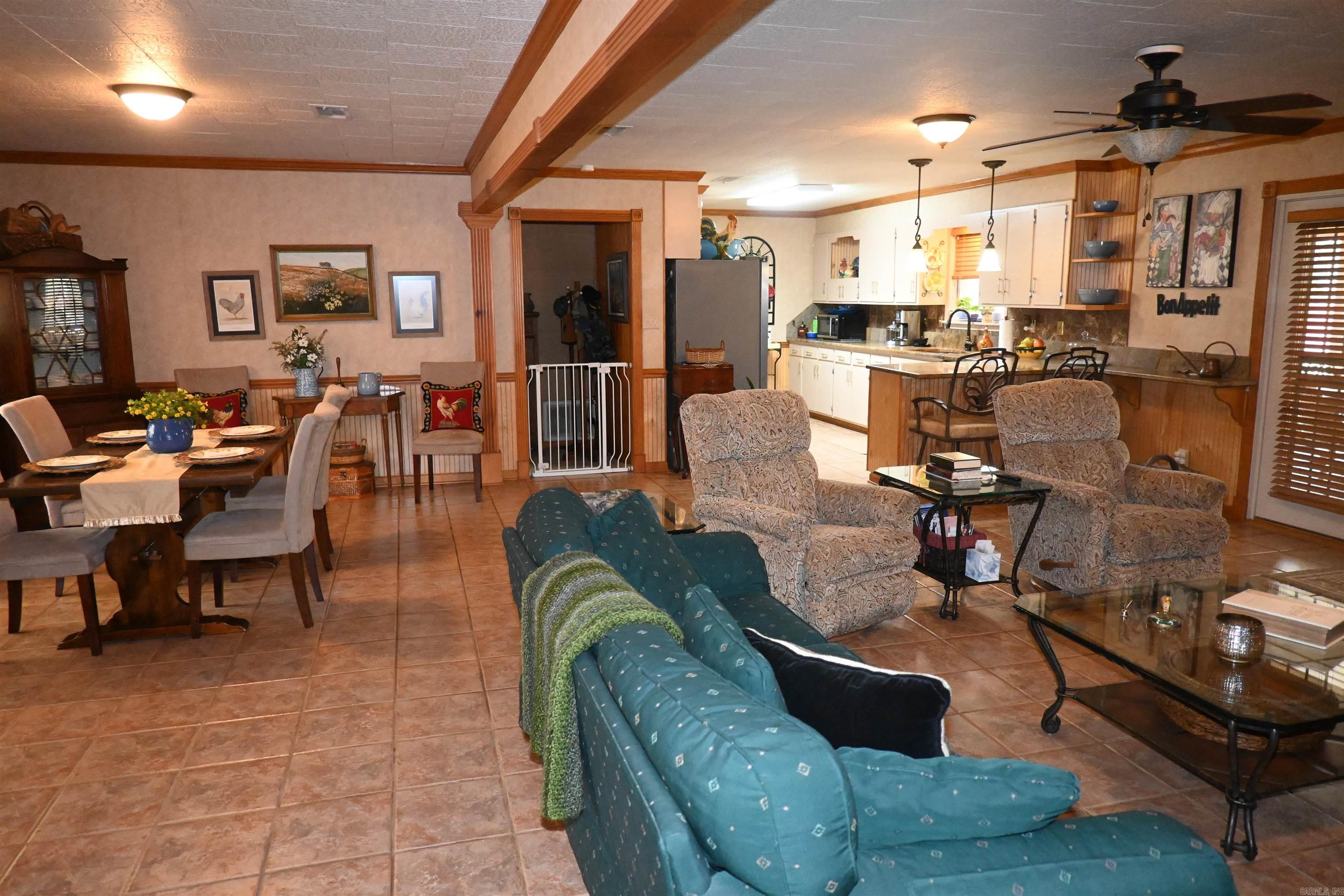 721 W George Pike Ln  DeWitt, AR