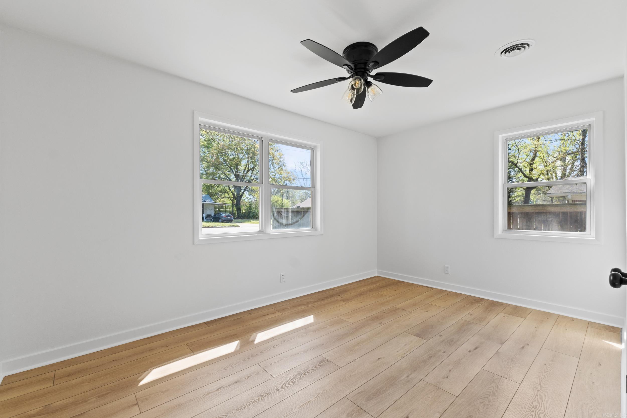 1323 Donaghey  Conway, AR