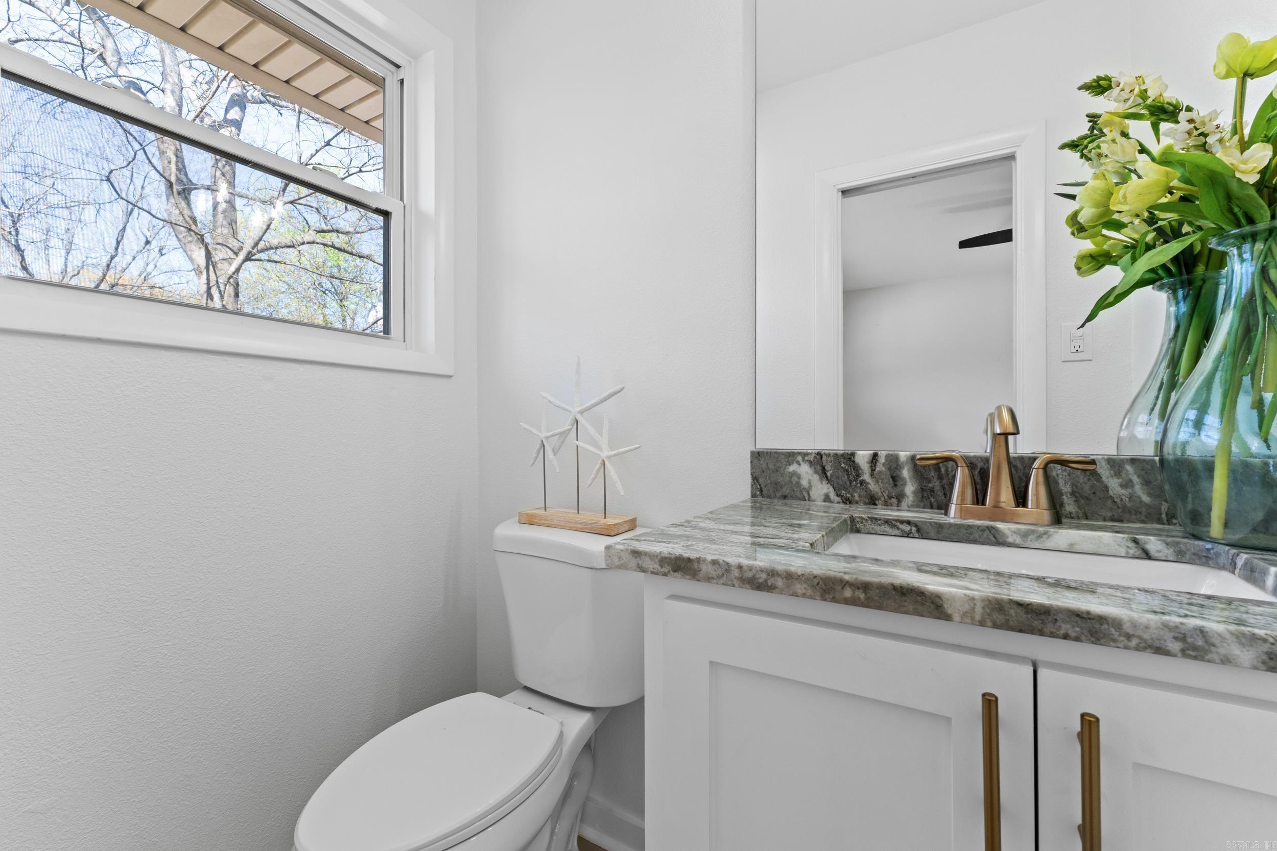 1323 Donaghey  Conway, AR