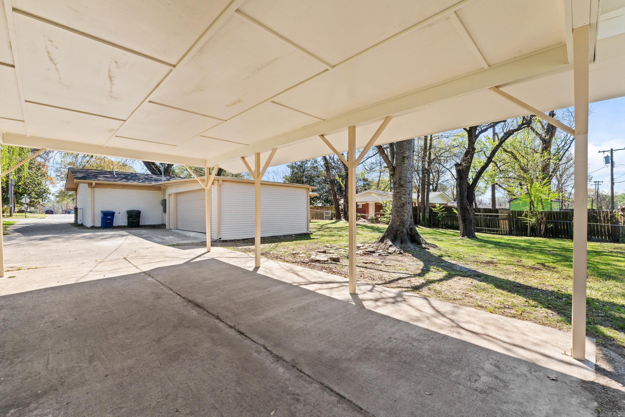 1323 Donaghey  Conway, AR