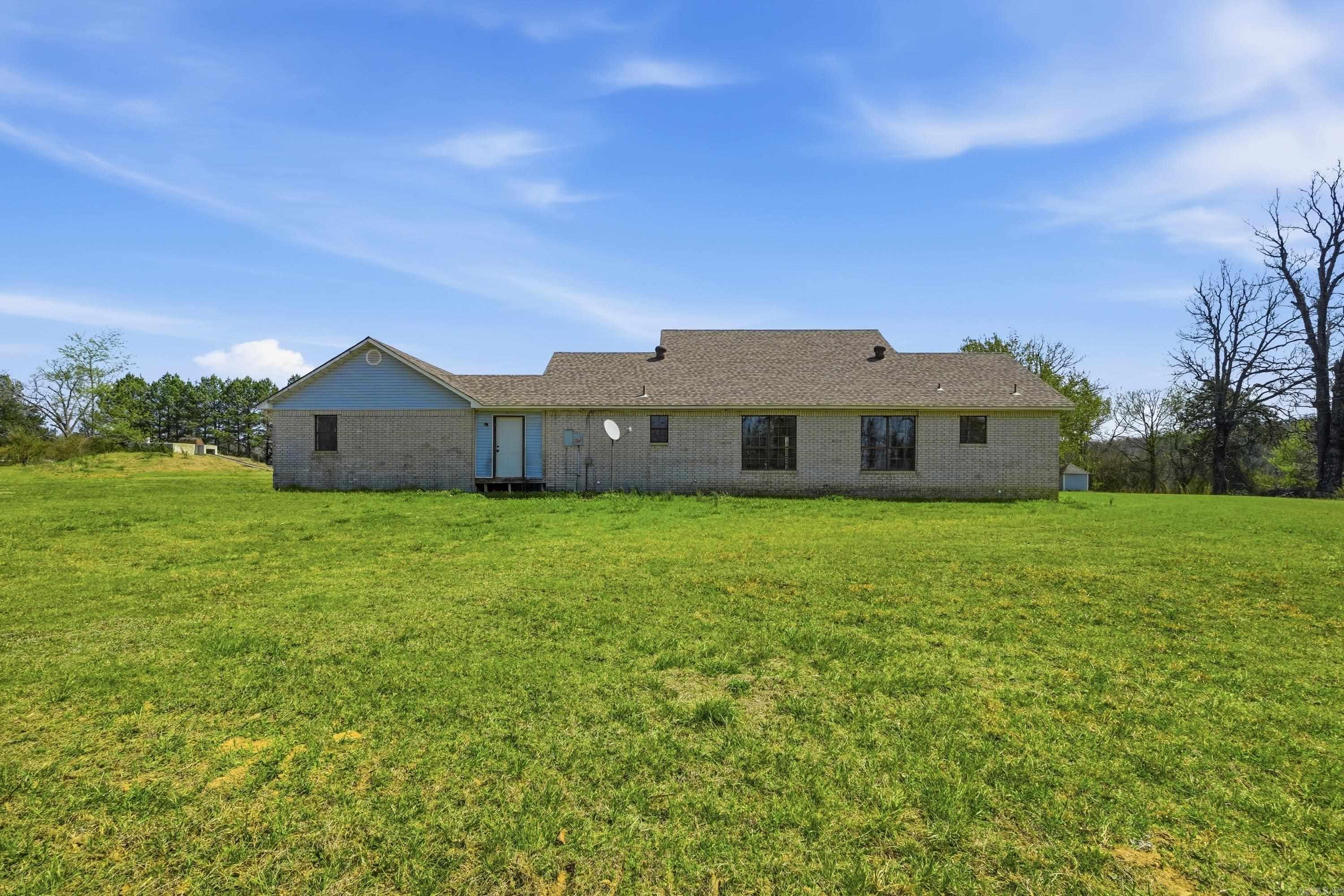 288 R G Davis  Romance, AR