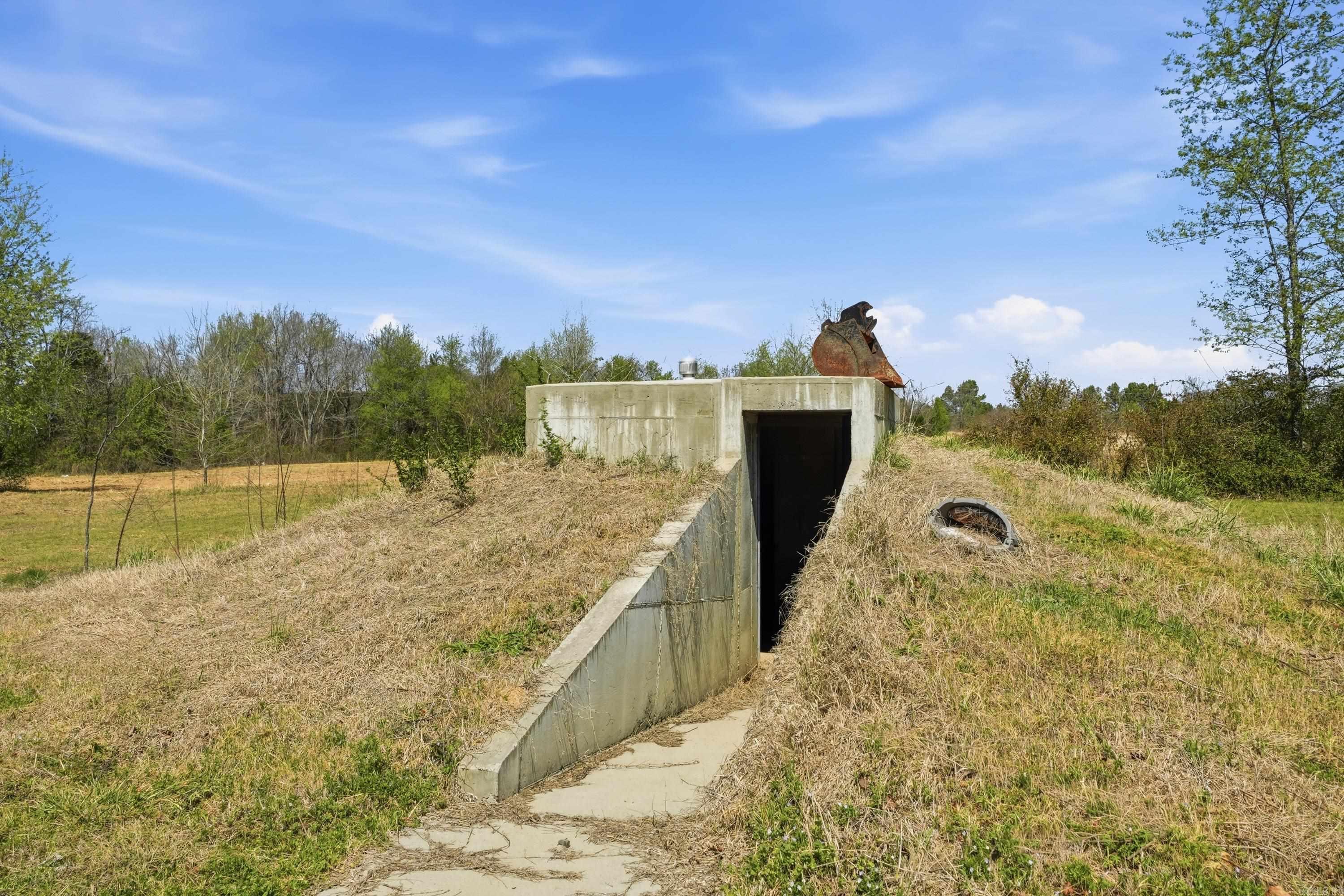 288 R G Davis  Romance, AR