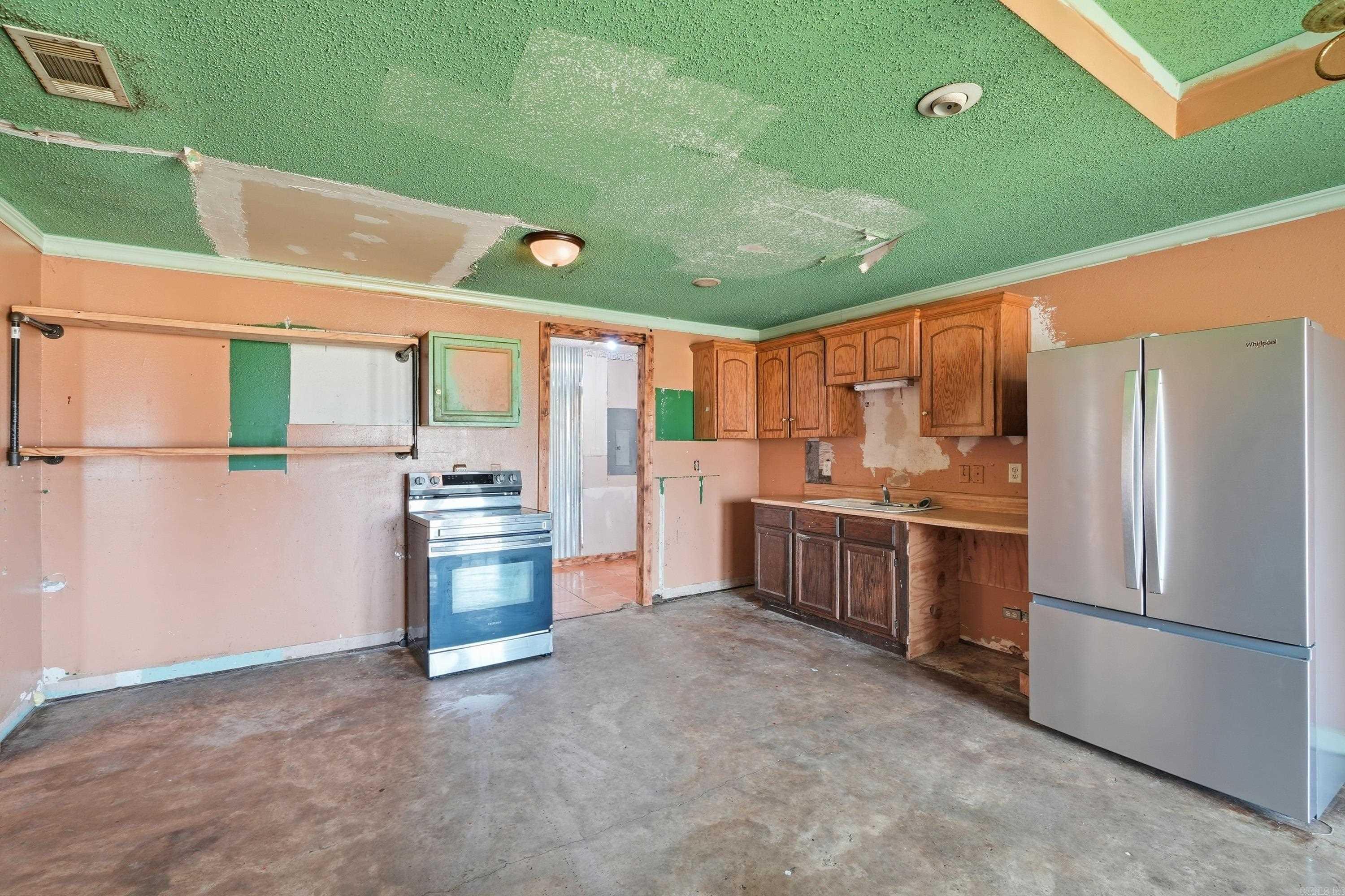 288 R G Davis  Romance, AR