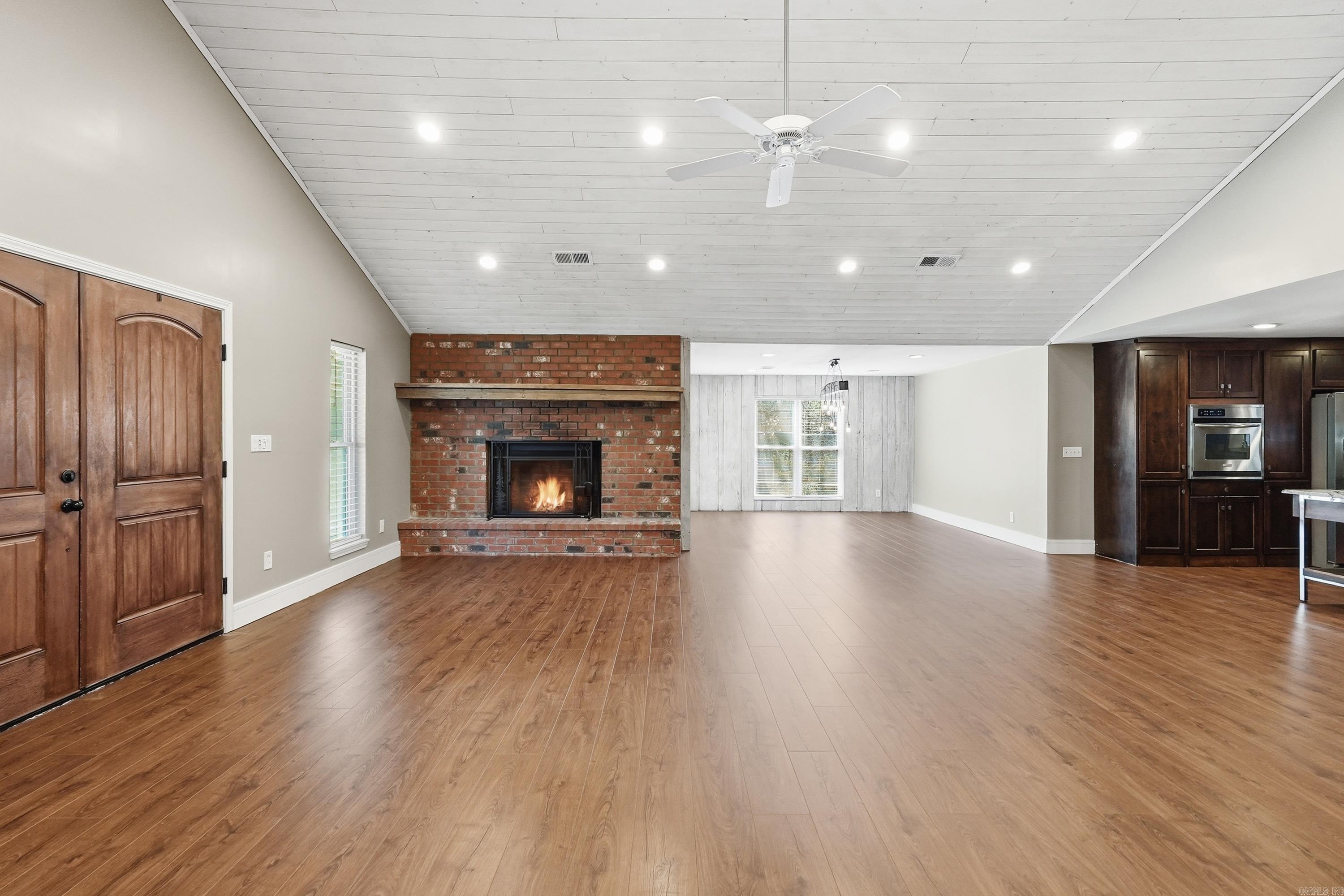 1224 Twin Coves Circle  Greers Ferry, AR