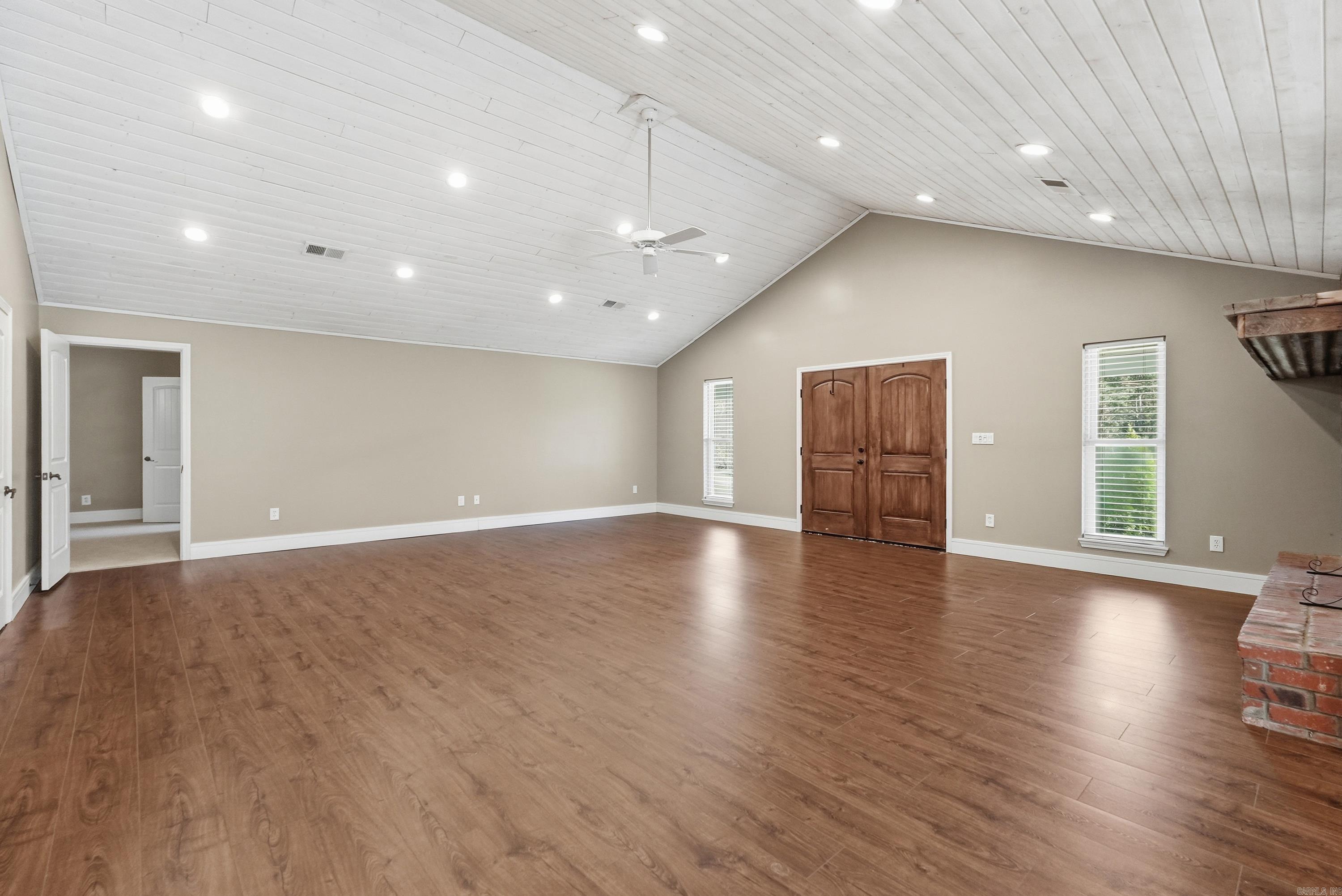 1224 Twin Coves Circle  Greers Ferry, AR