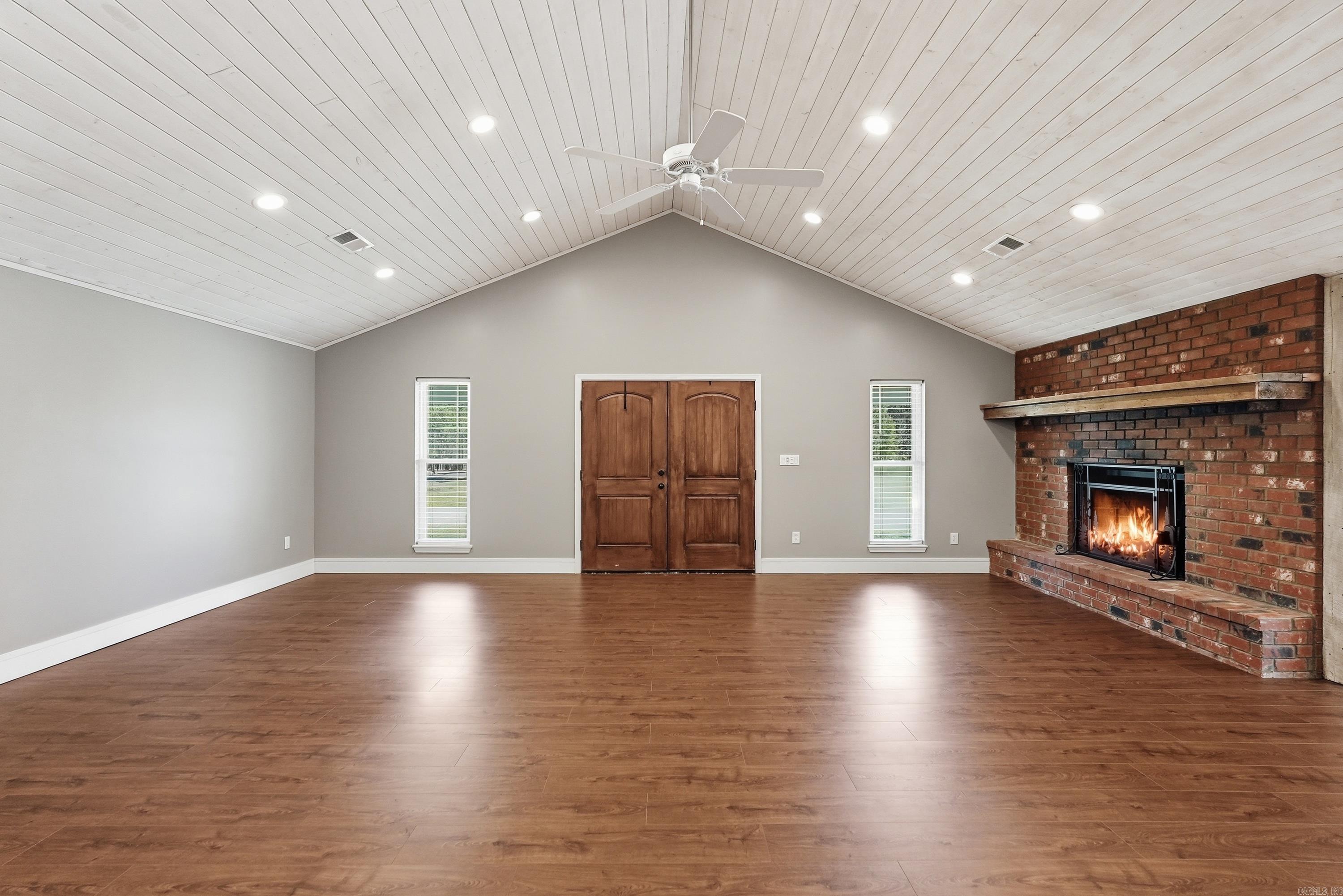 1224 Twin Coves Circle  Greers Ferry, AR