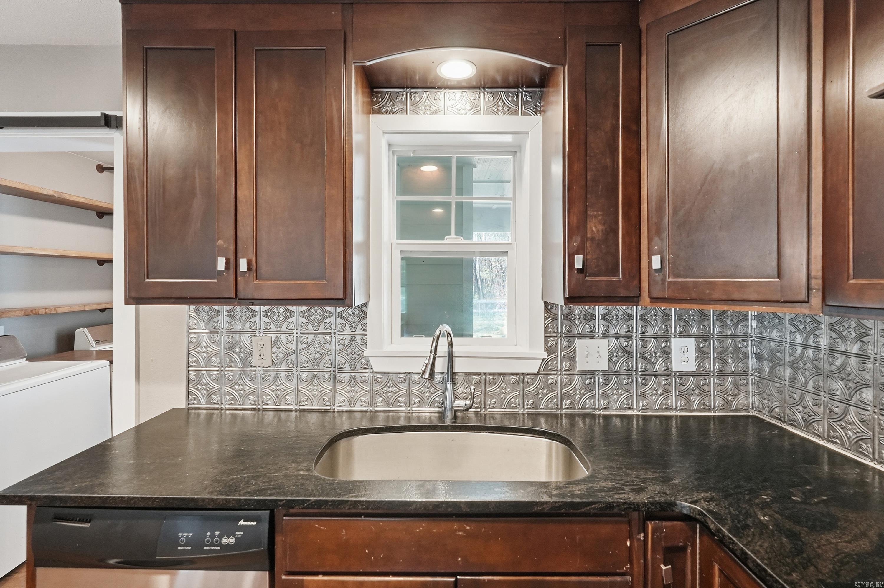 1224 Twin Coves Circle  Greers Ferry, AR