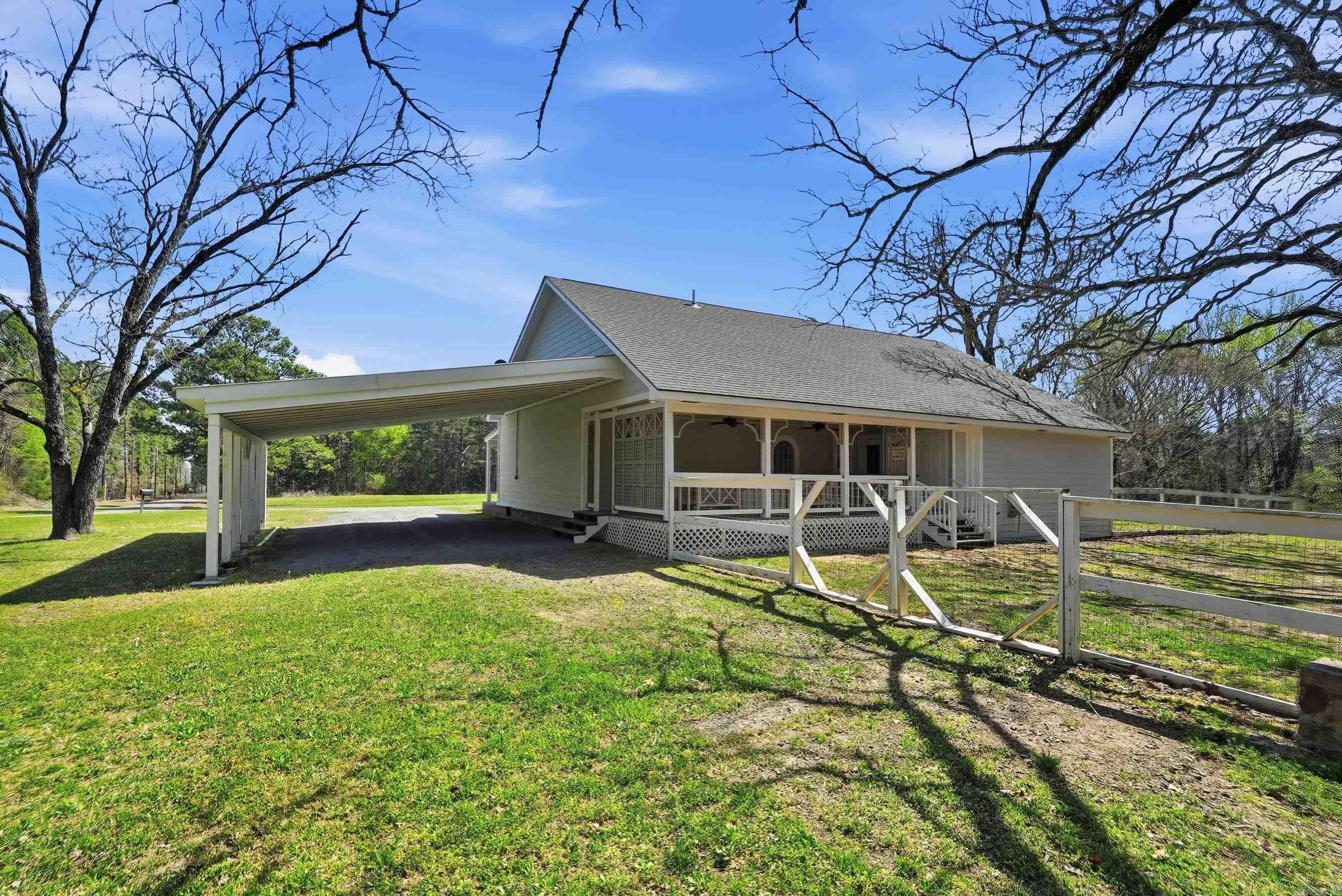 1224 Twin Coves Circle  Greers Ferry, AR