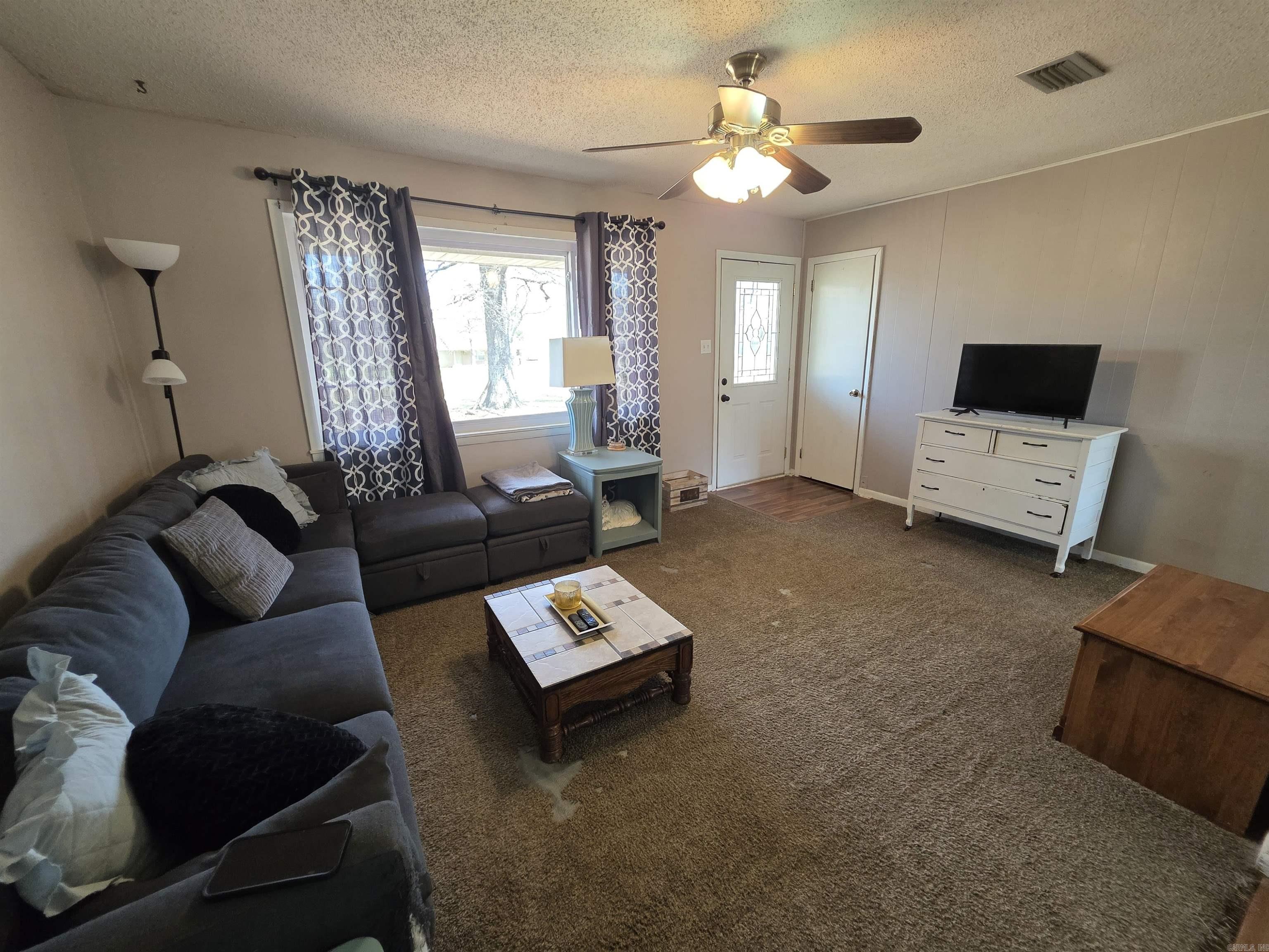 43 E Main  Greenbrier, AR