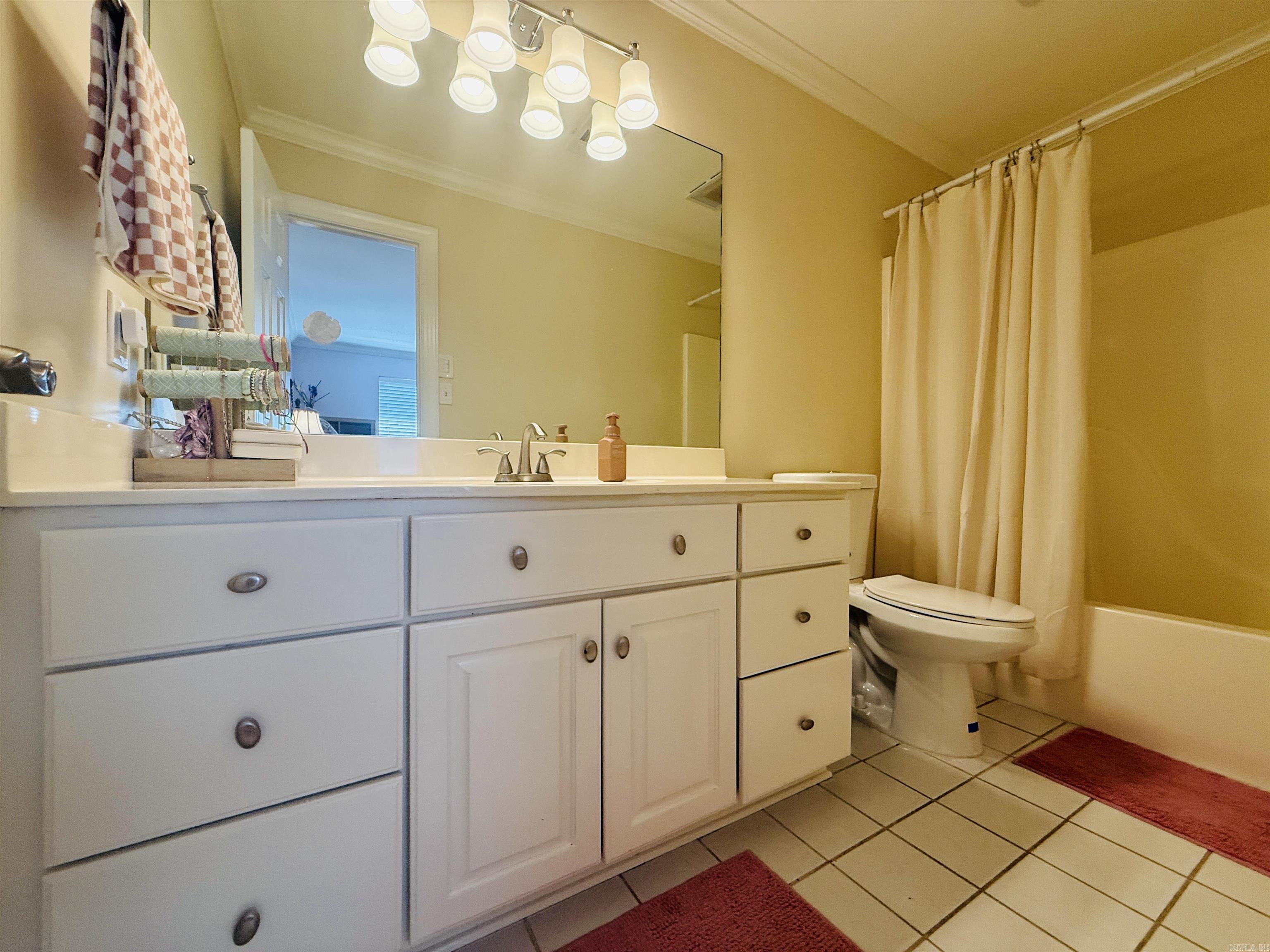 17 Chatel  Little Rock, AR