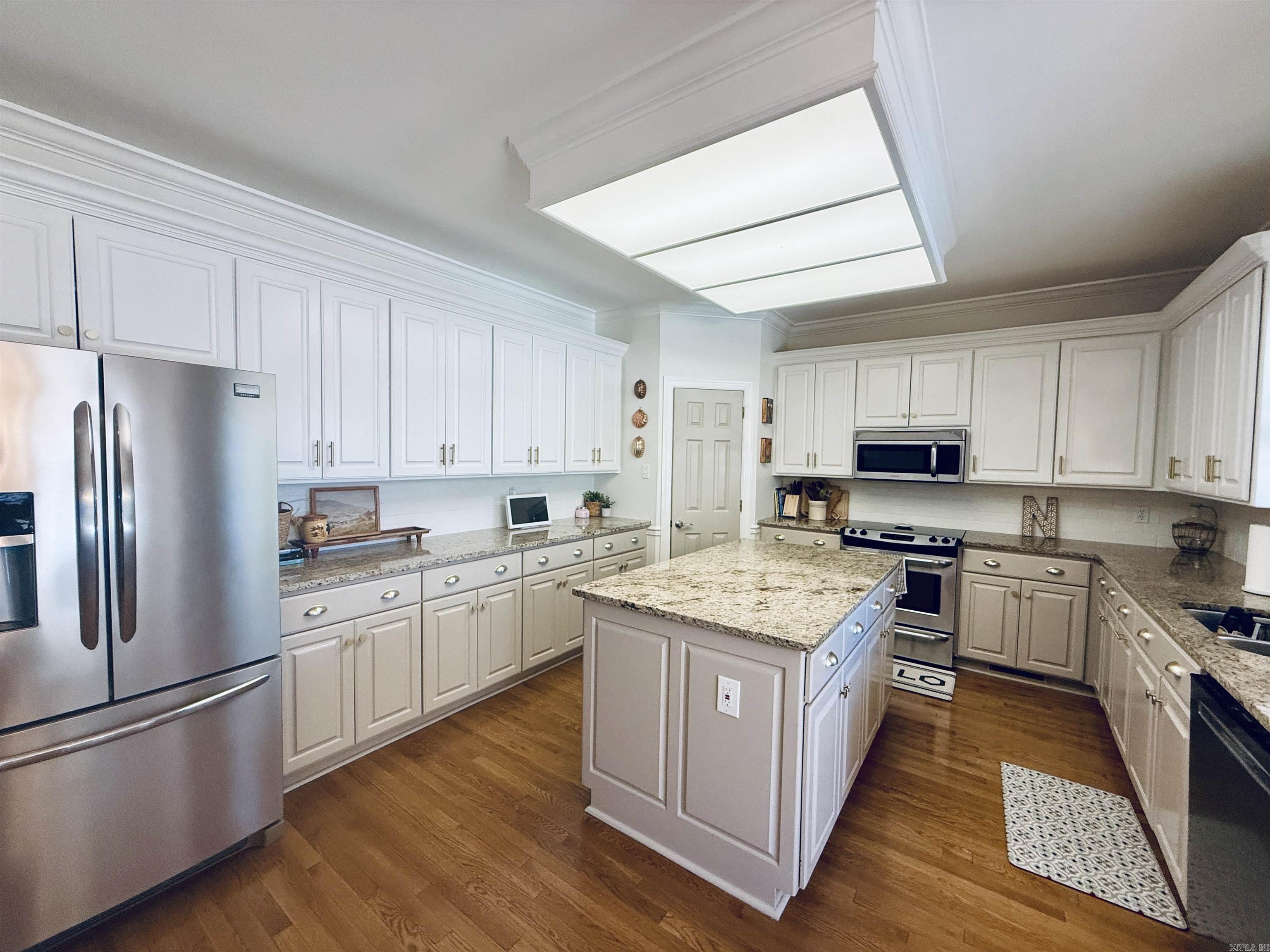 17 Chatel  Little Rock, AR