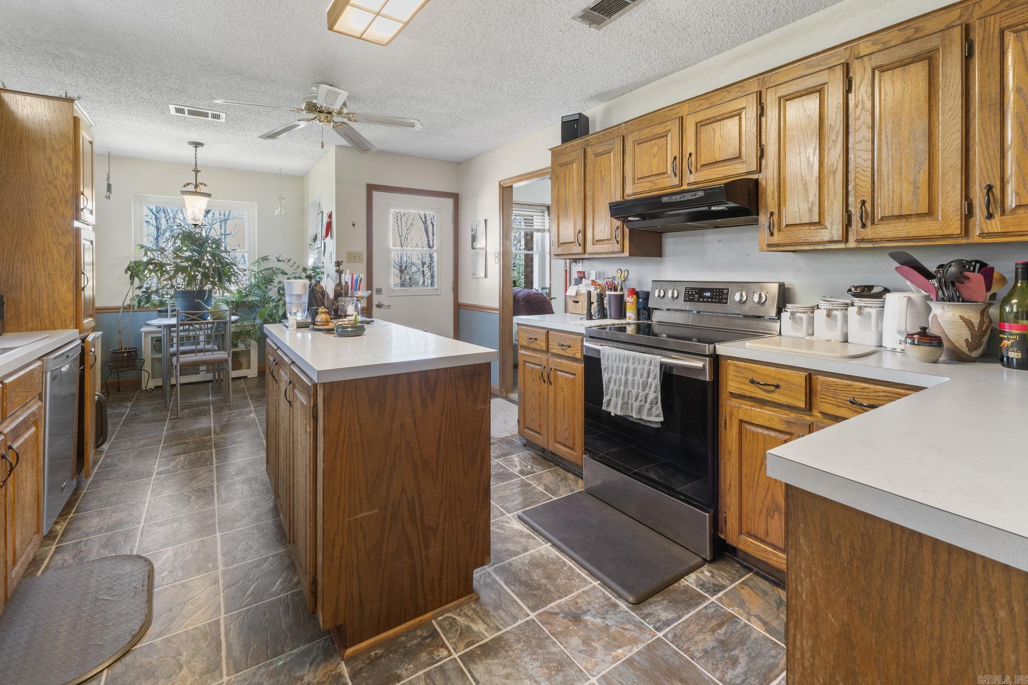 218 N Summit  Cabot, AR