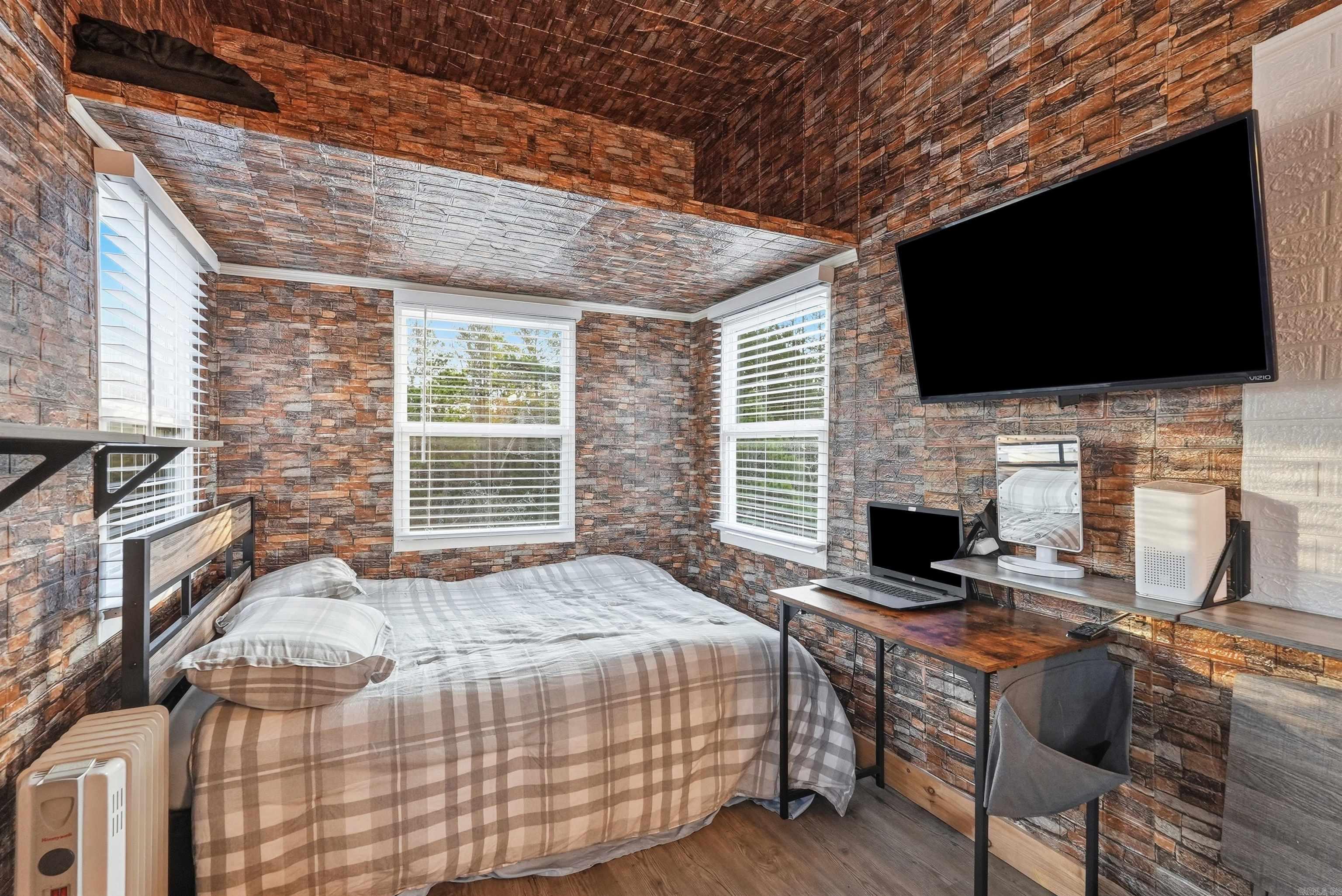 499 Quail  Calico Rock, AR