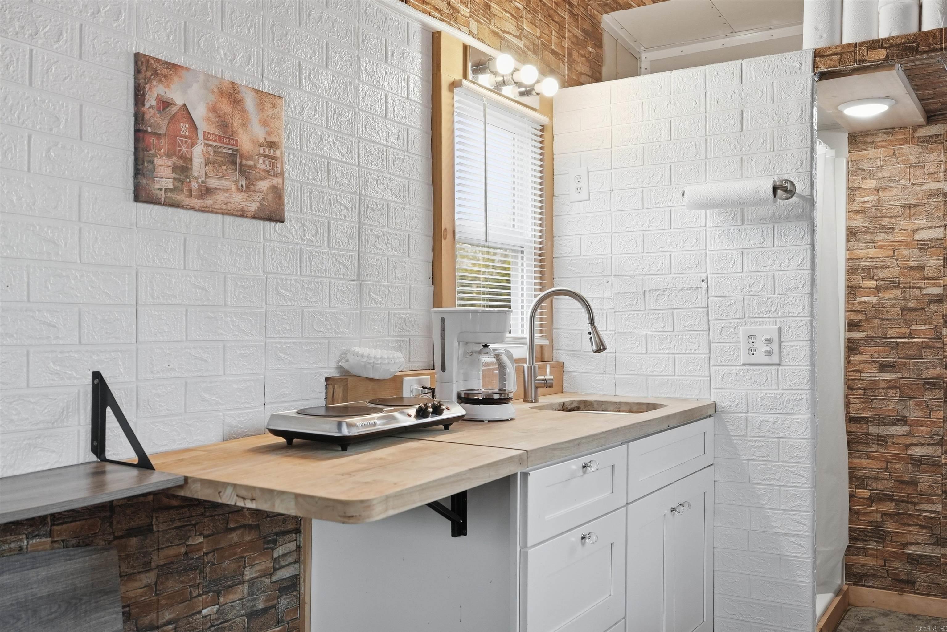 499 Quail  Calico Rock, AR