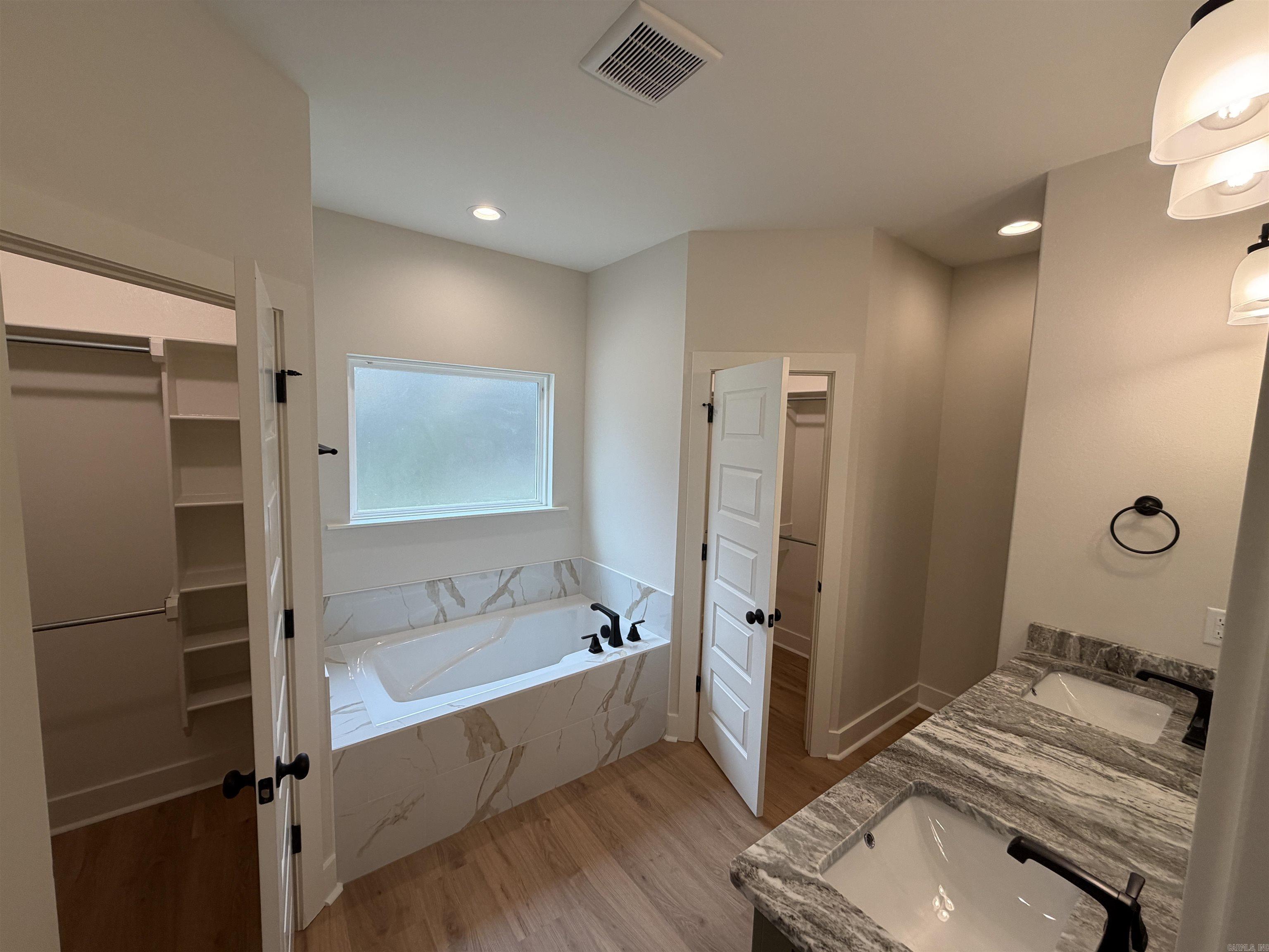 1 Woodhaven Ct.  Jacksonville, AR