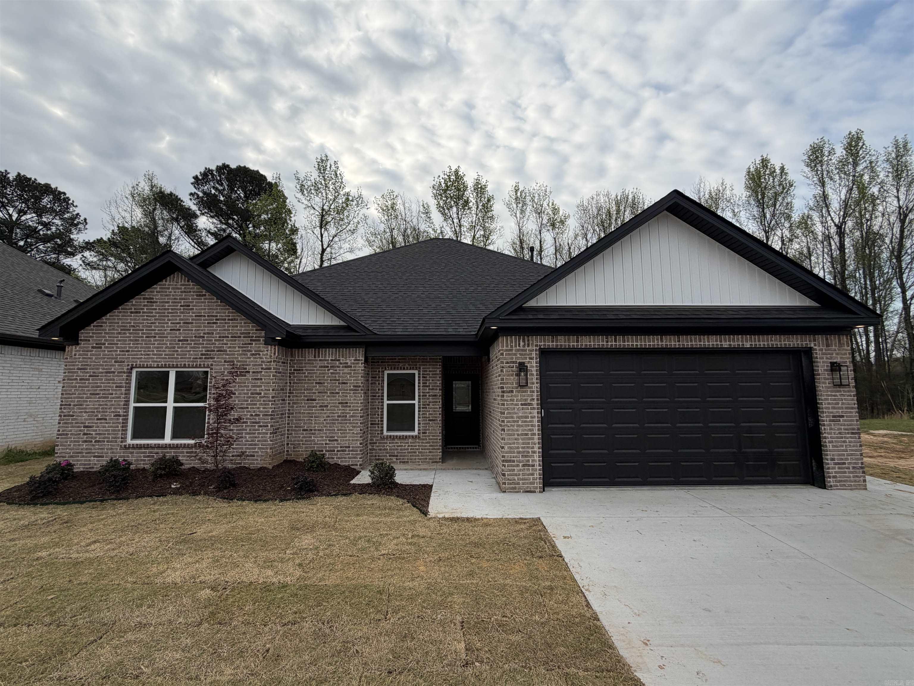 1 Woodhaven Ct.  Jacksonville, AR