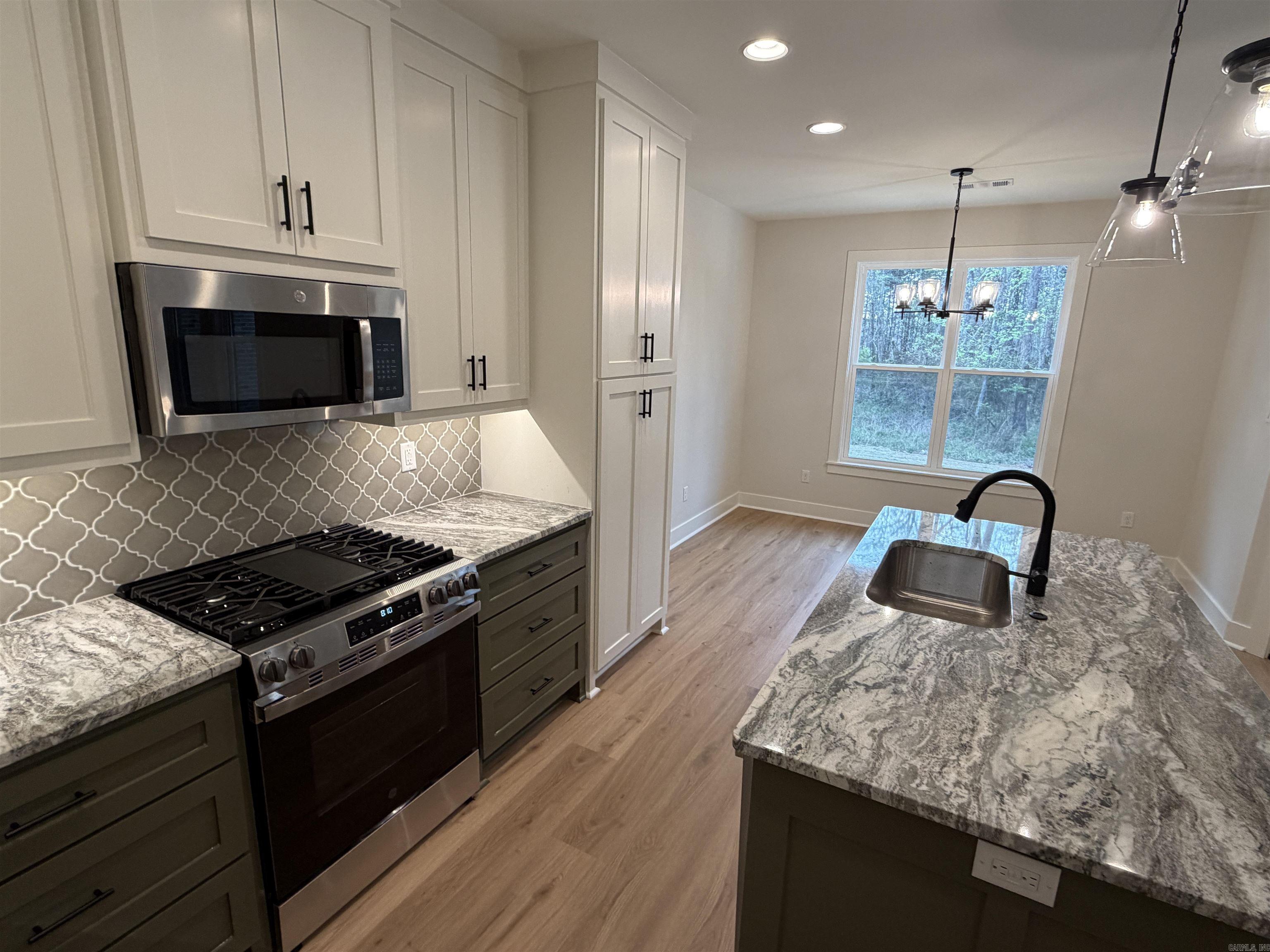 1 Woodhaven Ct.  Jacksonville, AR