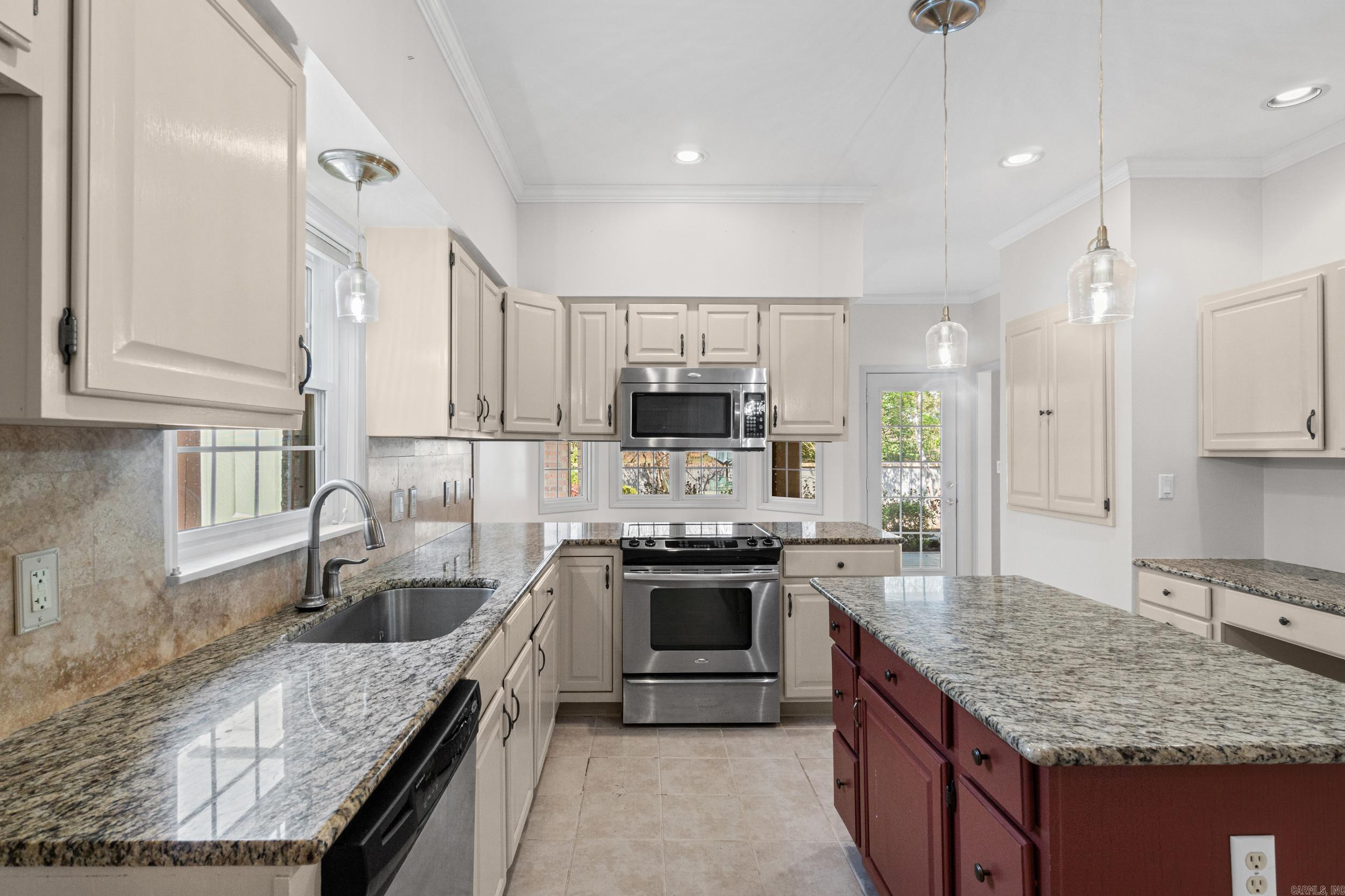 9 Vinegar Hill  Heber Springs, AR