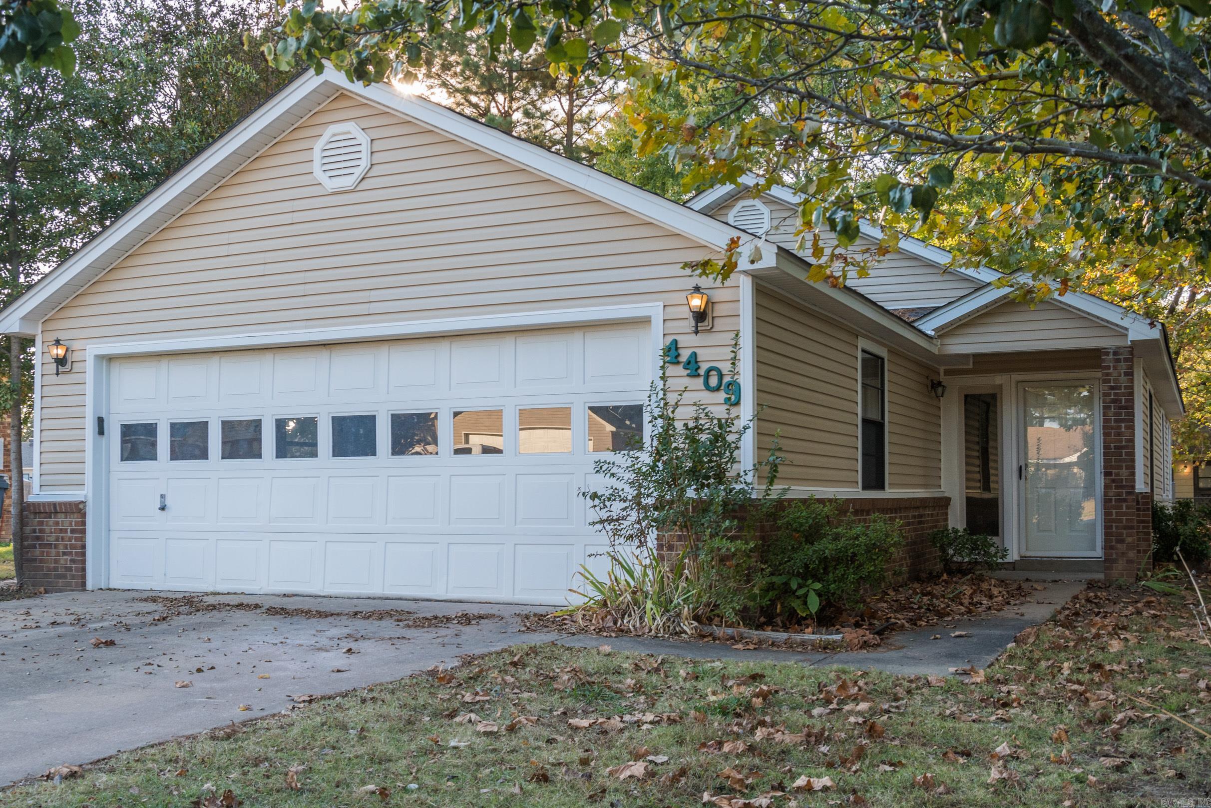 208 Lake  Jonesboro, AR