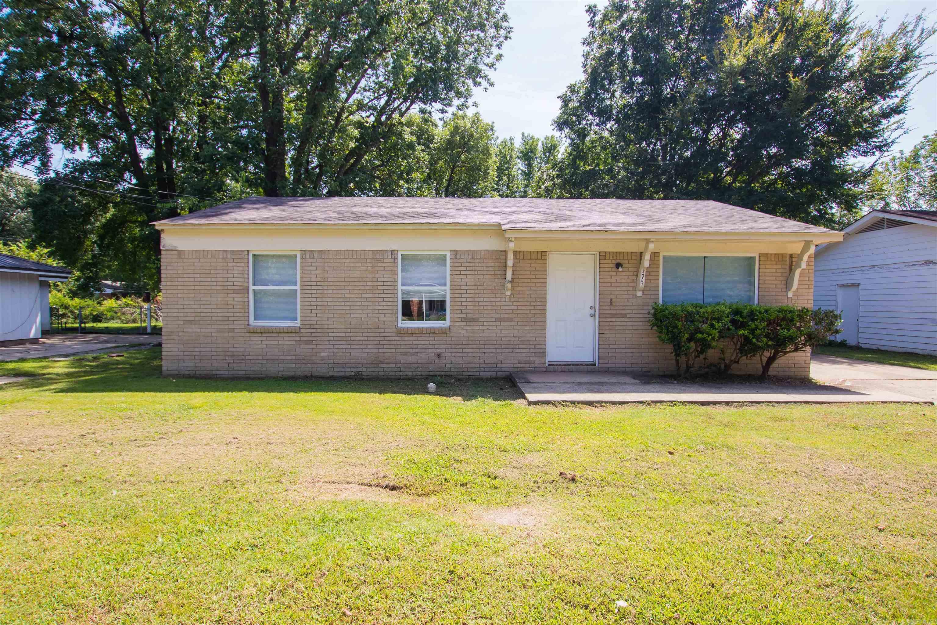 208 Lake  Jonesboro, AR