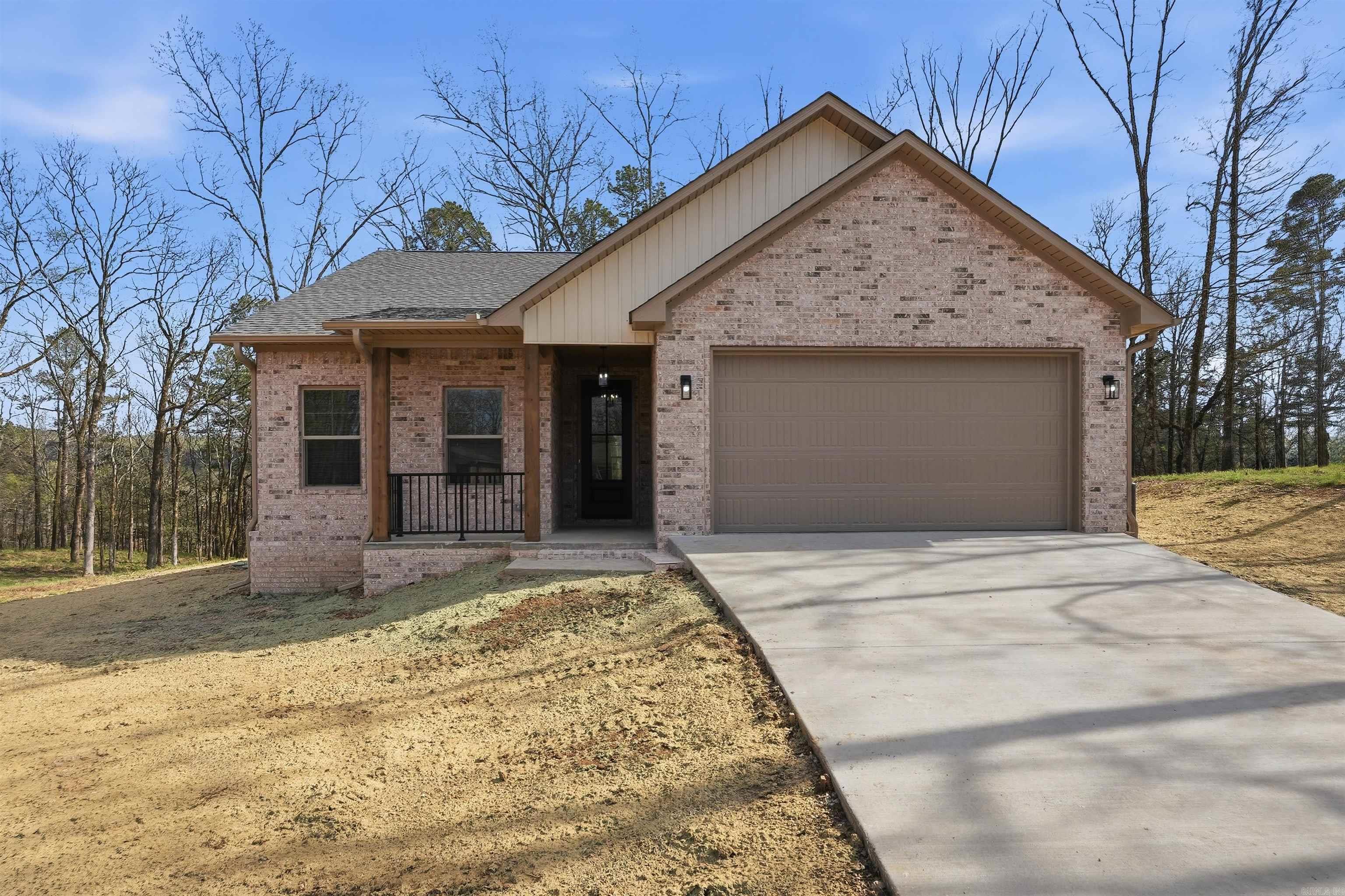 111 Diamondhead  Hot Springs, AR