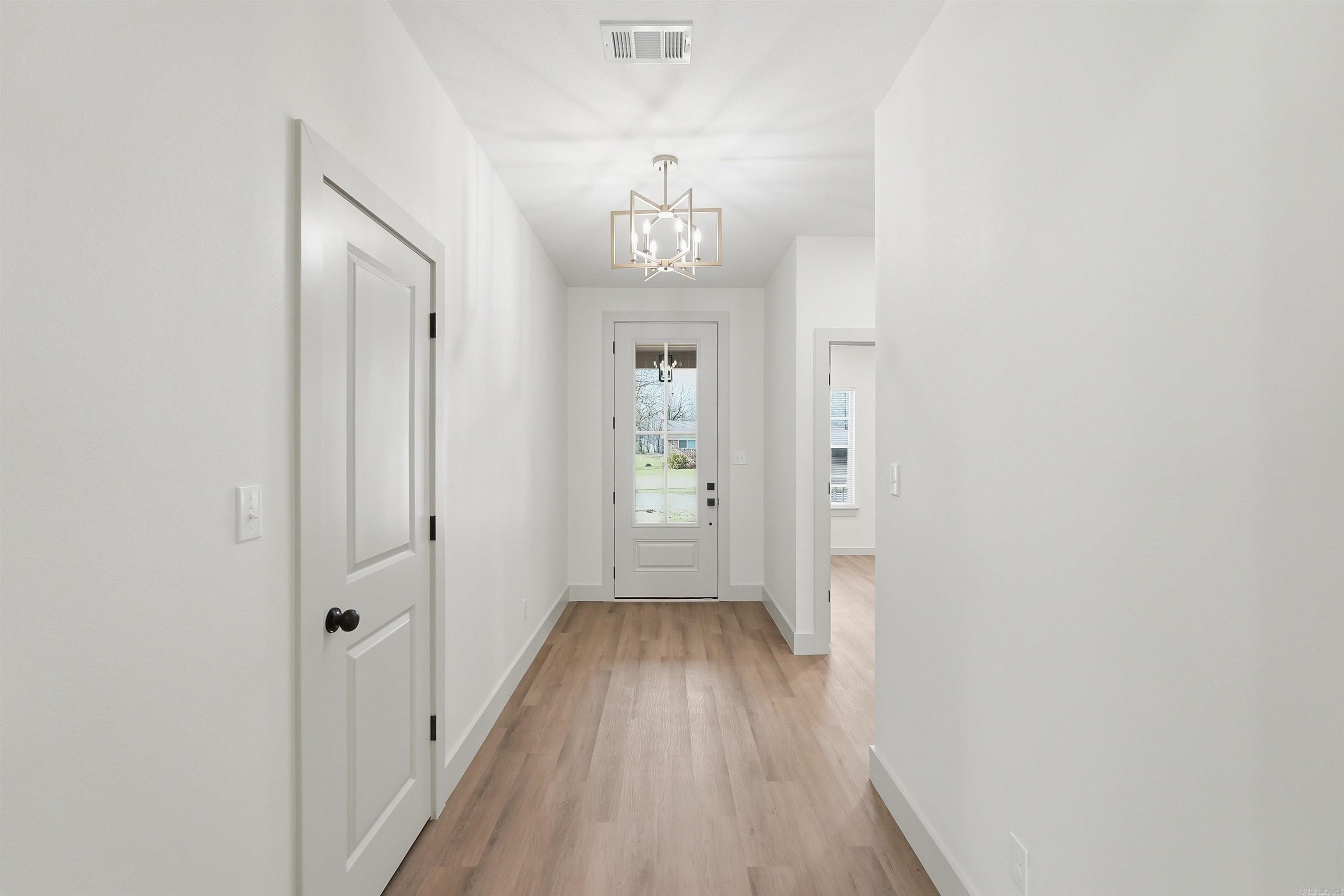 111 Diamondhead  Hot Springs, AR