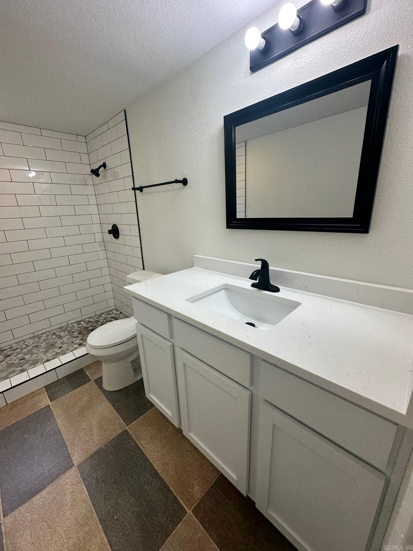 4700 N Vine  North Little Rock, AR