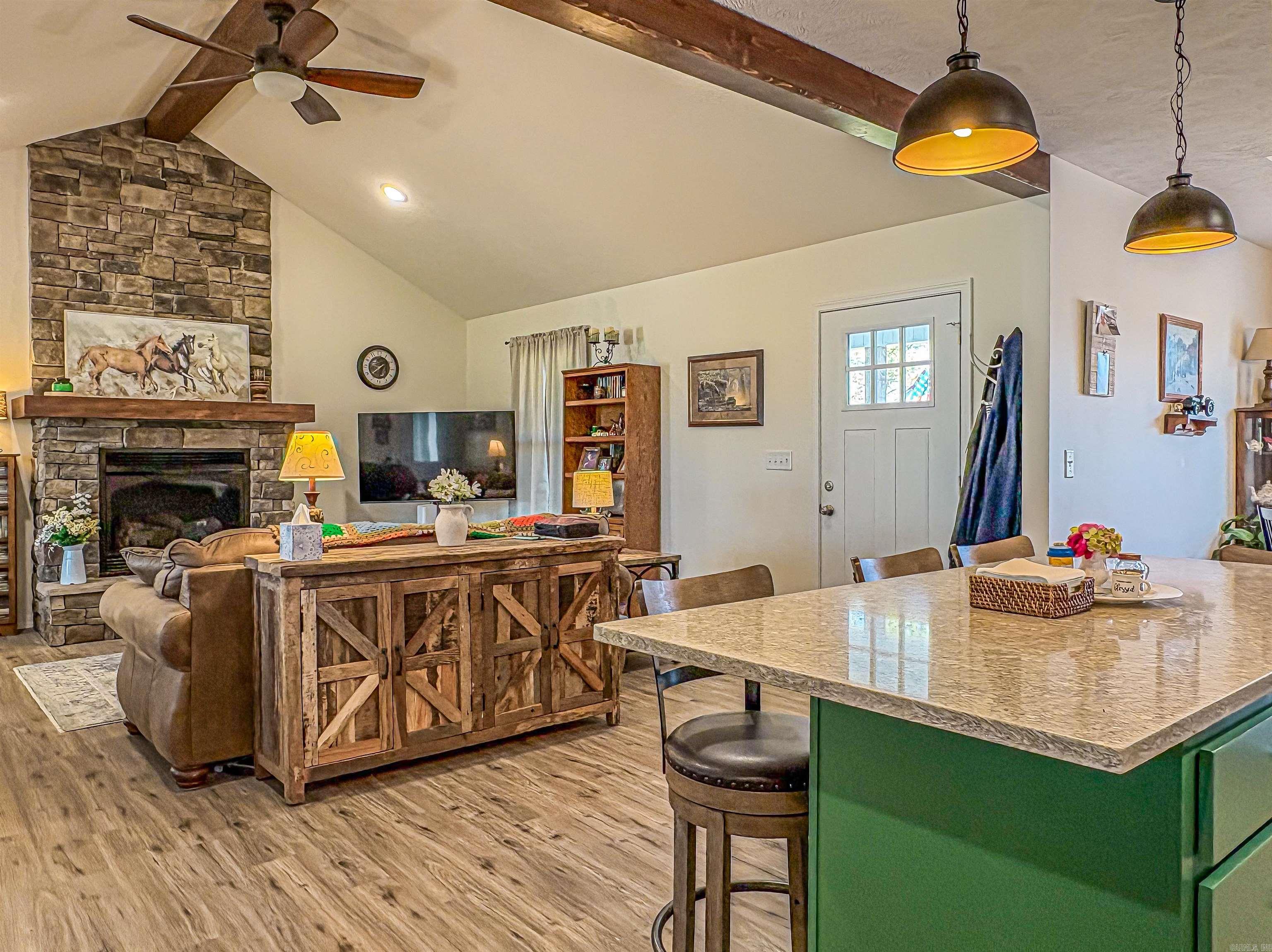 136 Lynn Terrace  Gassville, AR