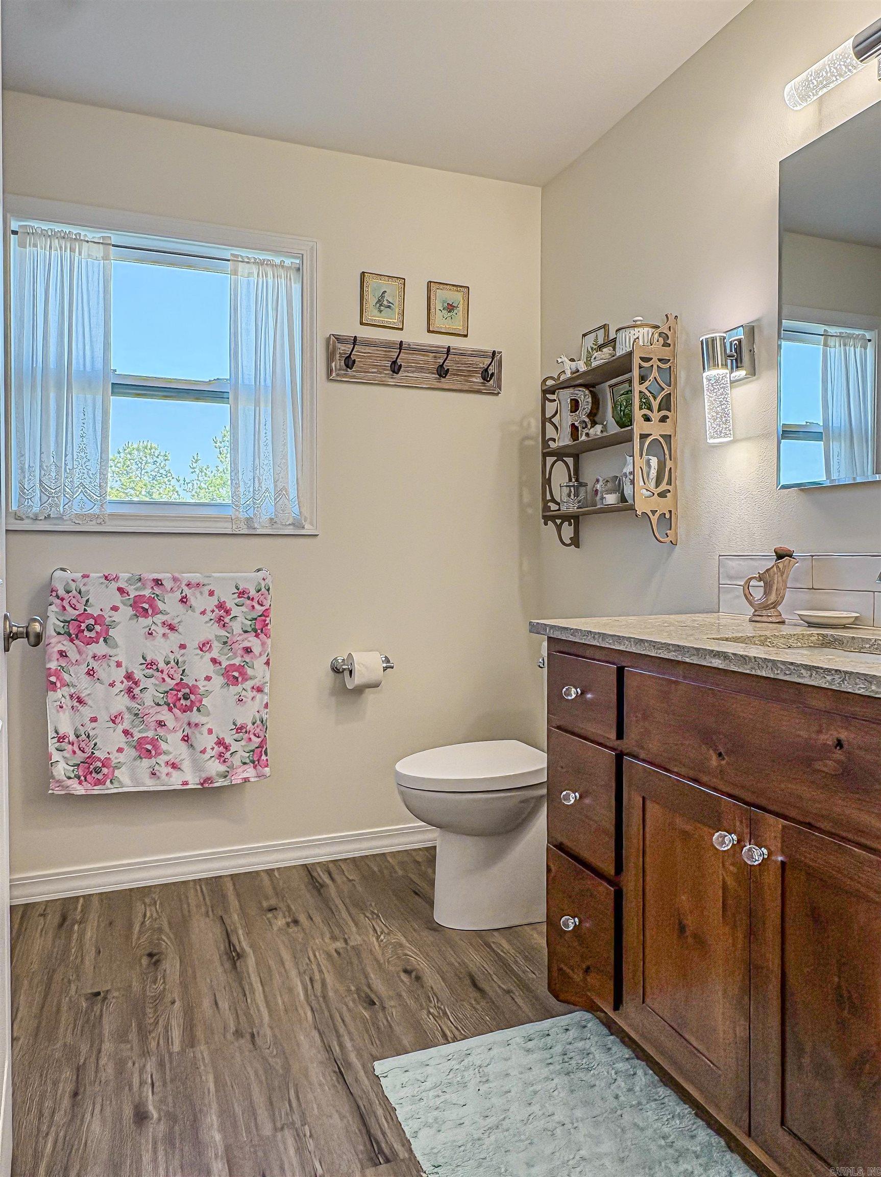 136 Lynn Terrace  Gassville, AR