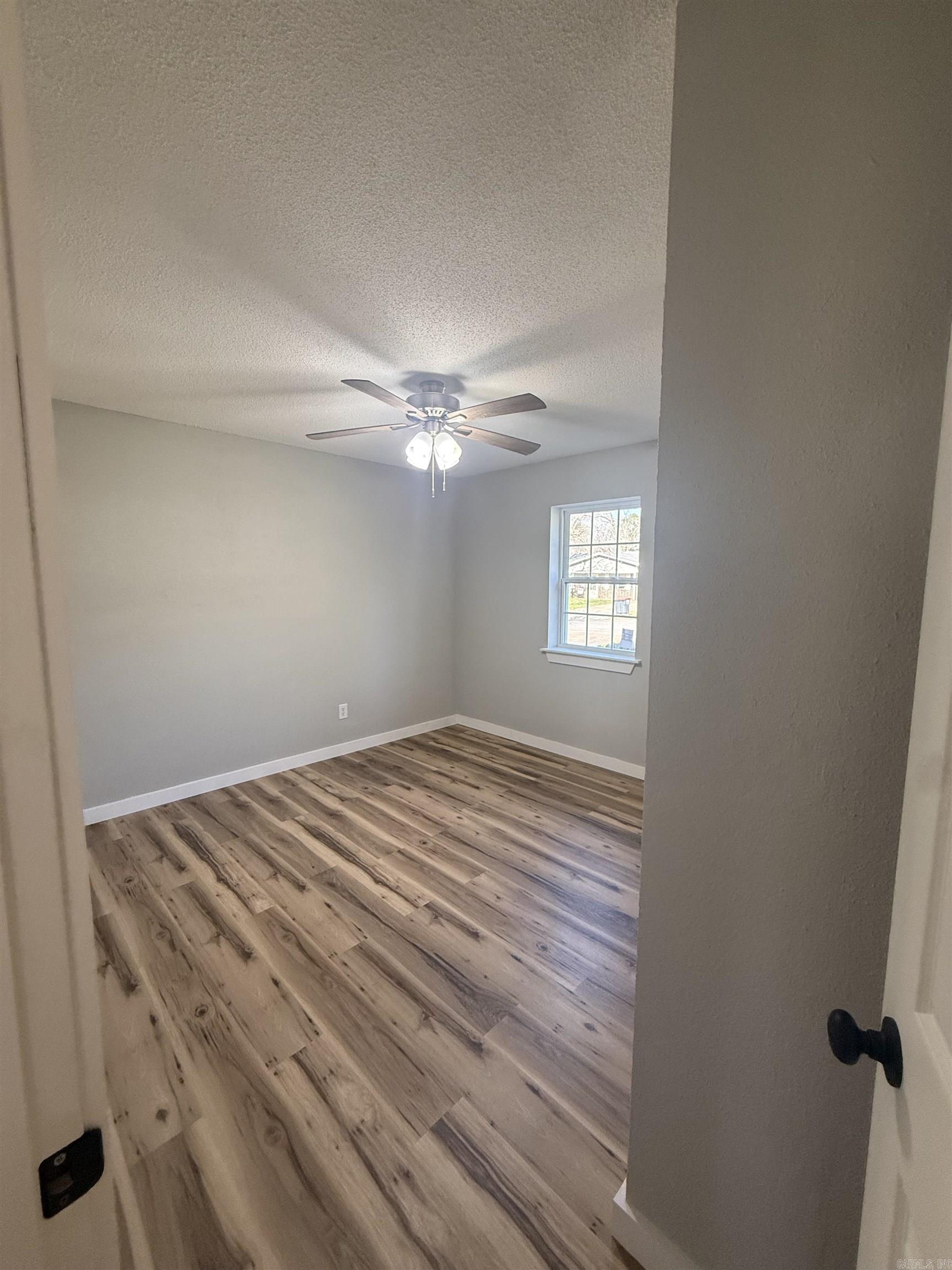 214 S 30Th St  Ozark, AR