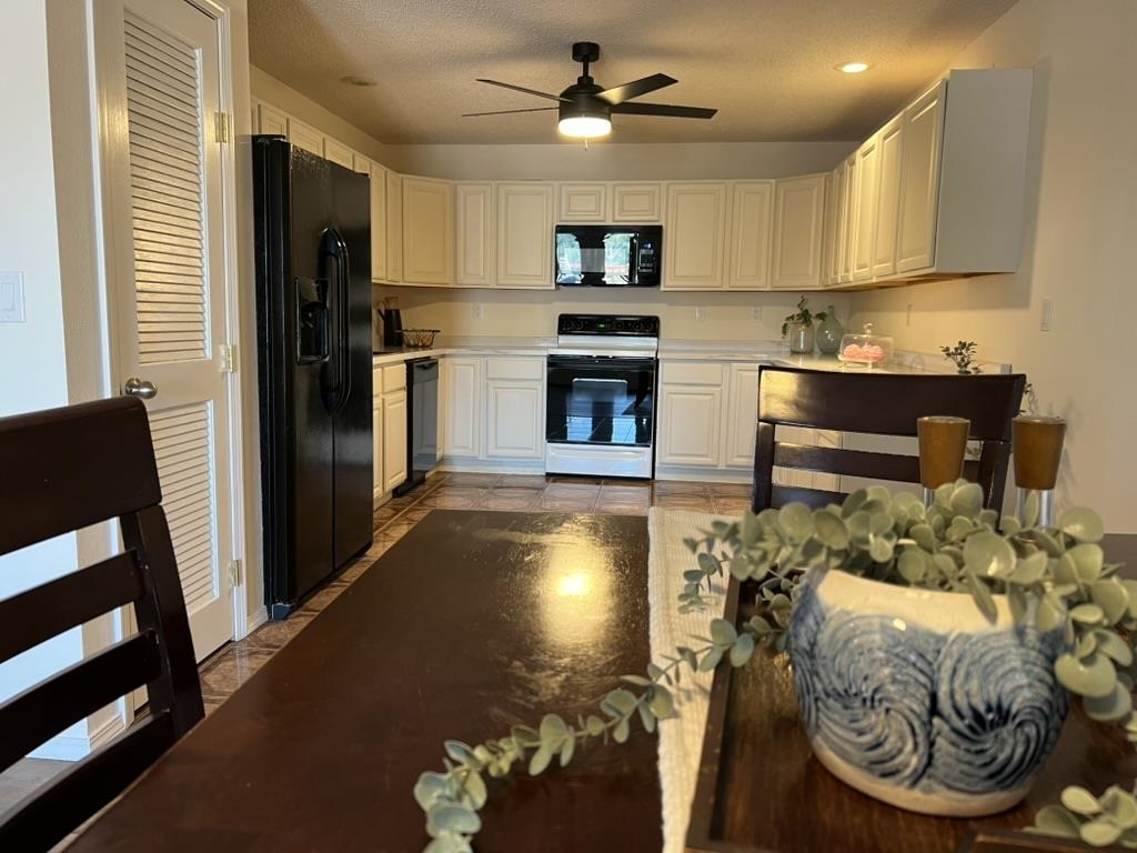 13058 Highway 62/412  Ash Flat, AR