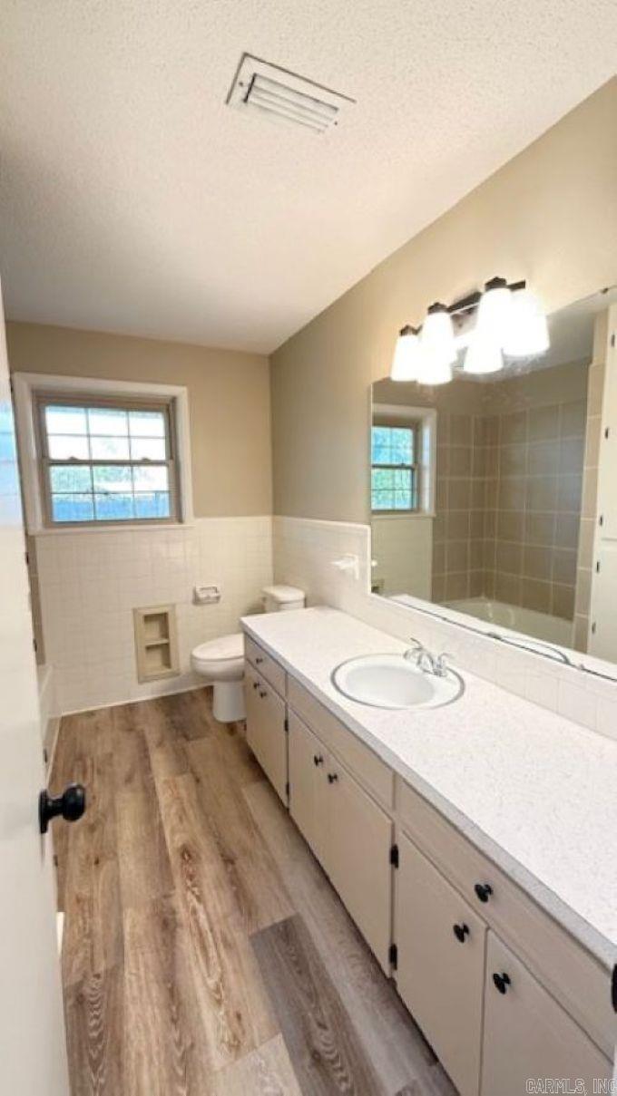 5 A Street Greenbrier, AR 72058